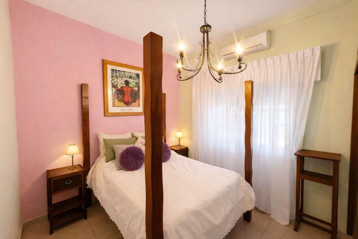 Foto de Venta casa con jardin cochera 3 ambientes Bernal., imagen 5