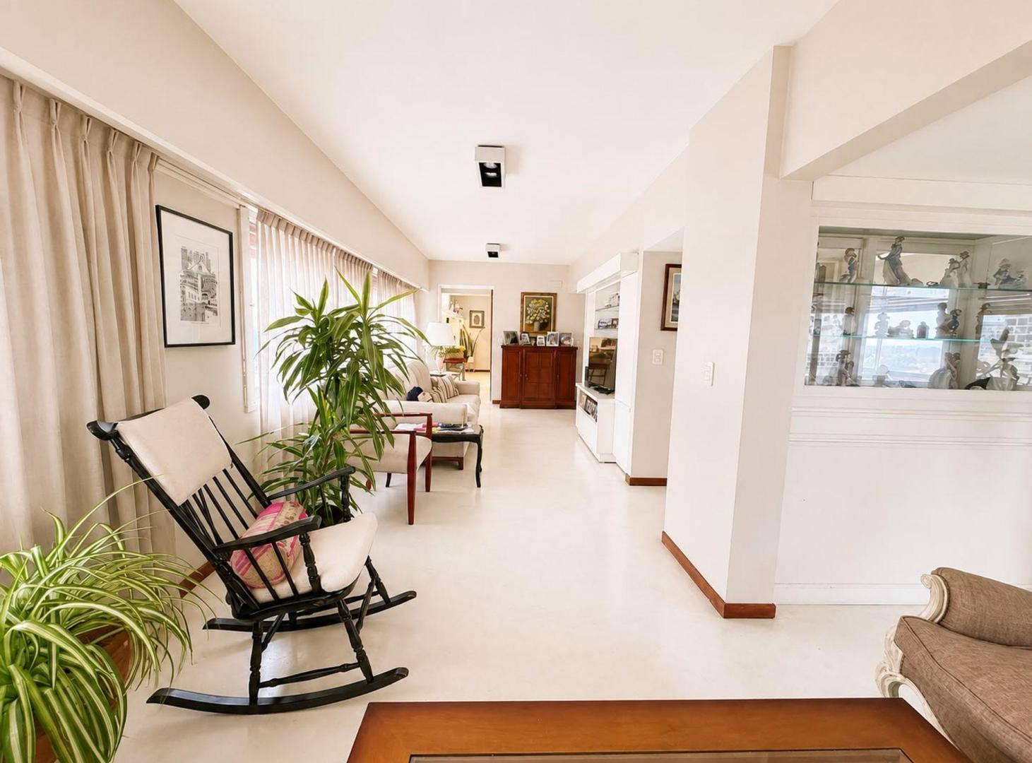 Foto de VENTA DPTO 4 AMB QUILMES CENTRO CON COCHERA, imagen 2