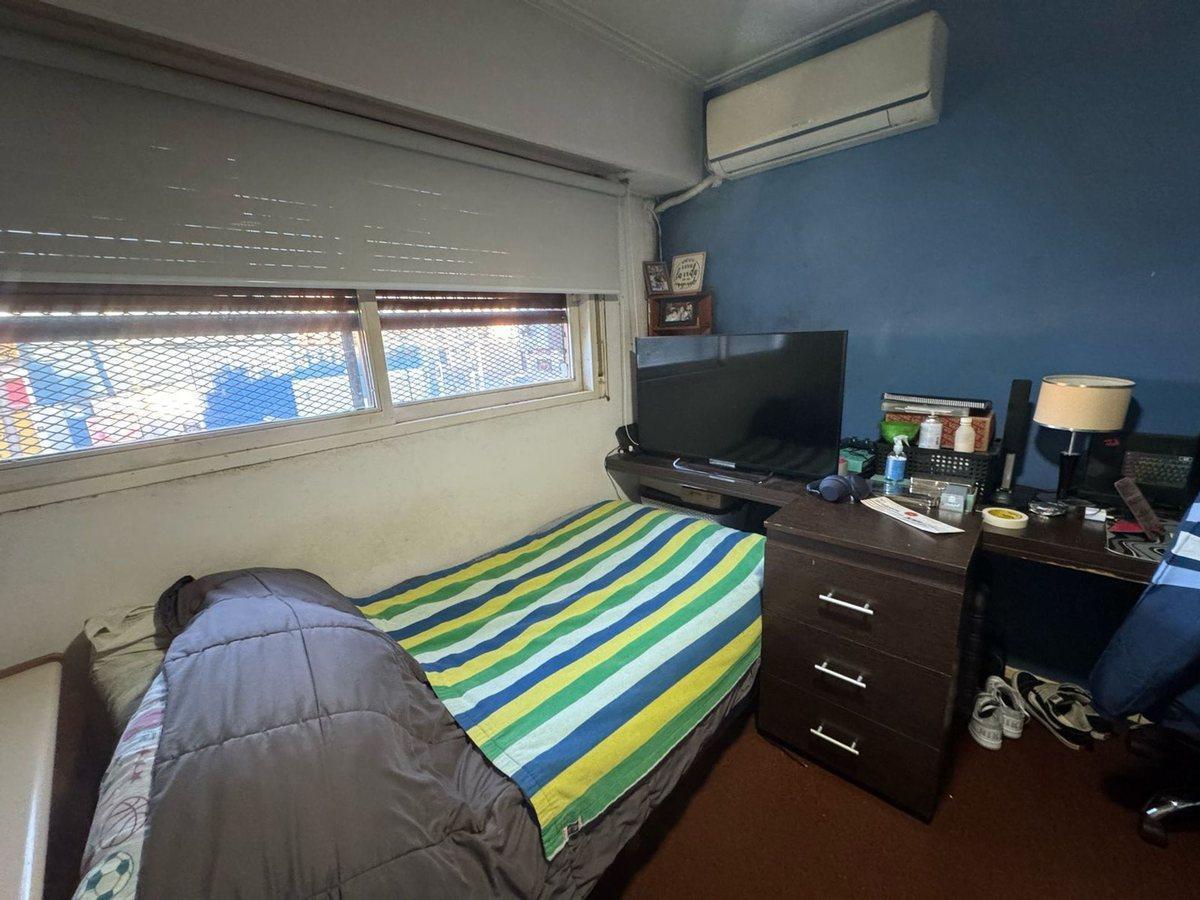 Foto de CASA VENTA BERAZATEGUI 6 AMBIENTE COCHERA PILETA, imagen 4
