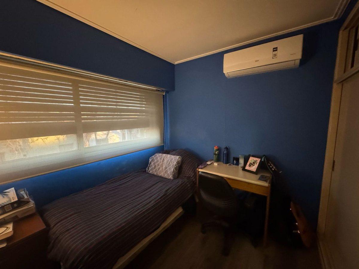 Foto de CASA VENTA BERAZATEGUI 6 AMBIENTE COCHERA PILETA, imagen 5