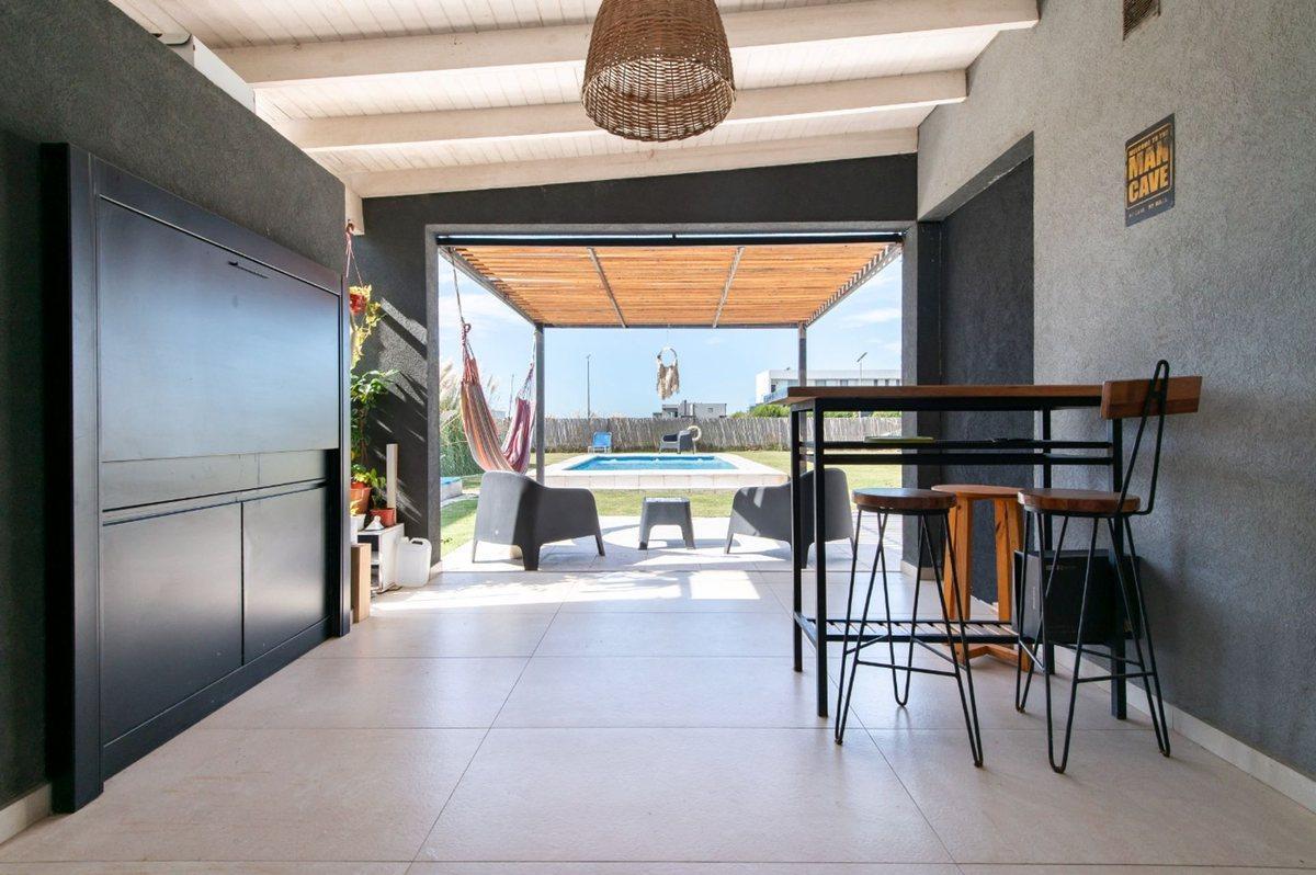 Foto de Venta Casa 3 amb con pileta Villalobos Hudson, imagen 1