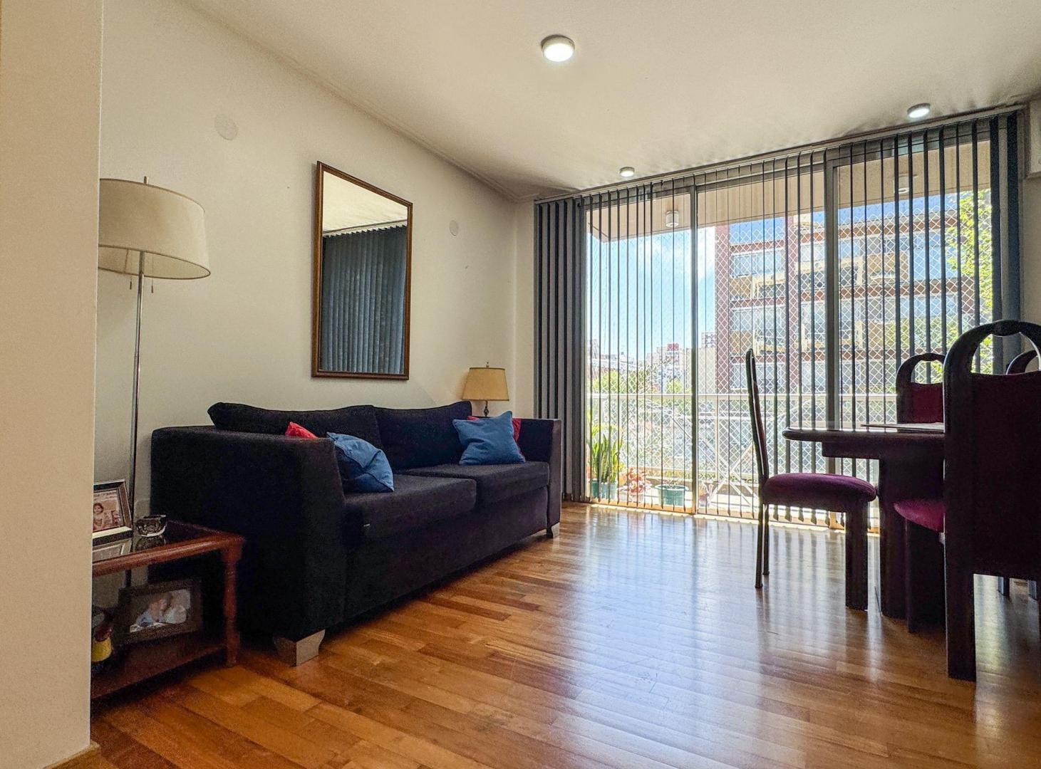 Foto de VENTA DEPARTAMENTO 3 AMBIENTES C/COCHERA QUILMES, imagen 5
