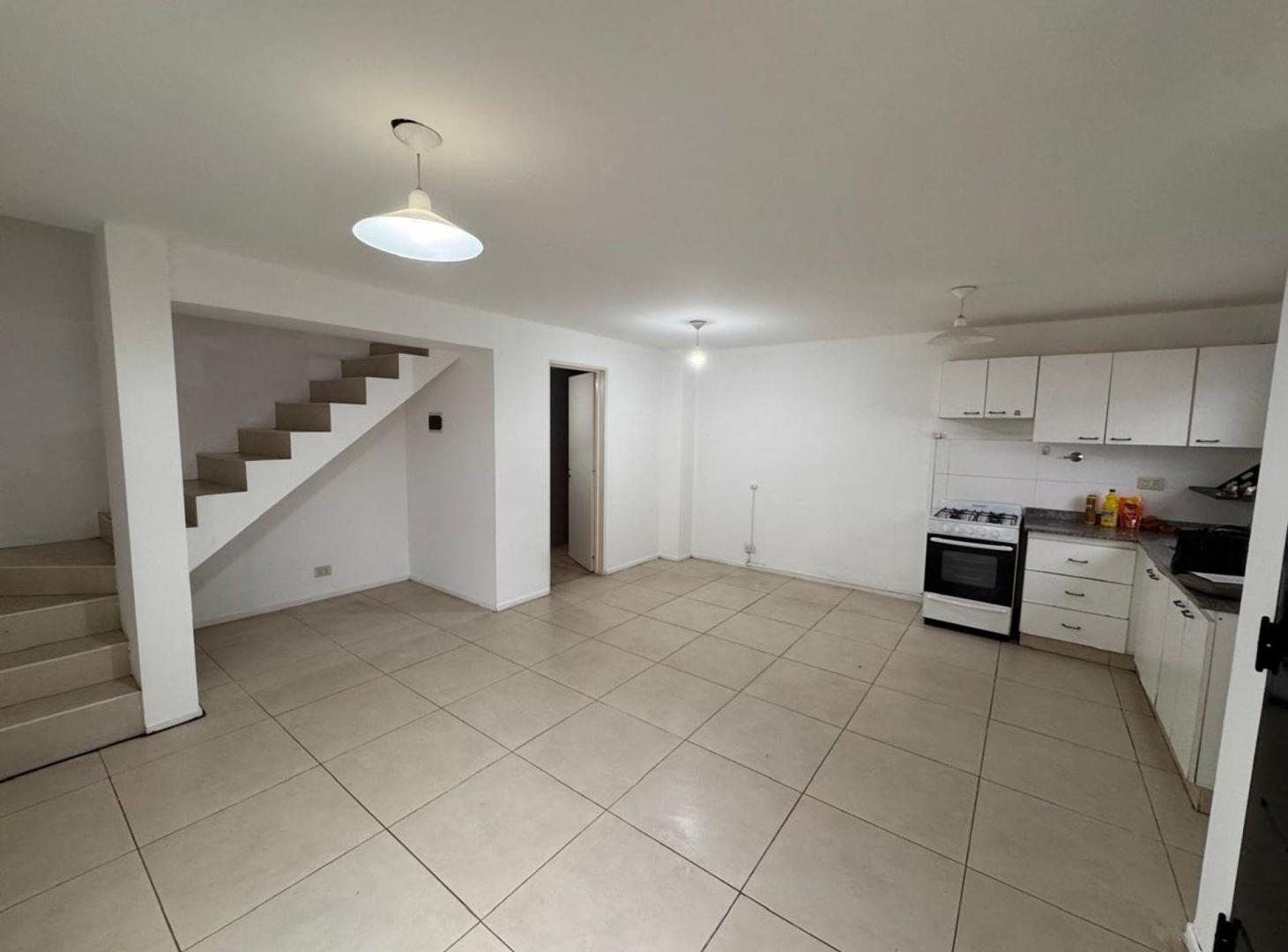 Foto de ALQUILER DUPLEX 3 AMBIENTES QUILMES OESTE, imagen 1