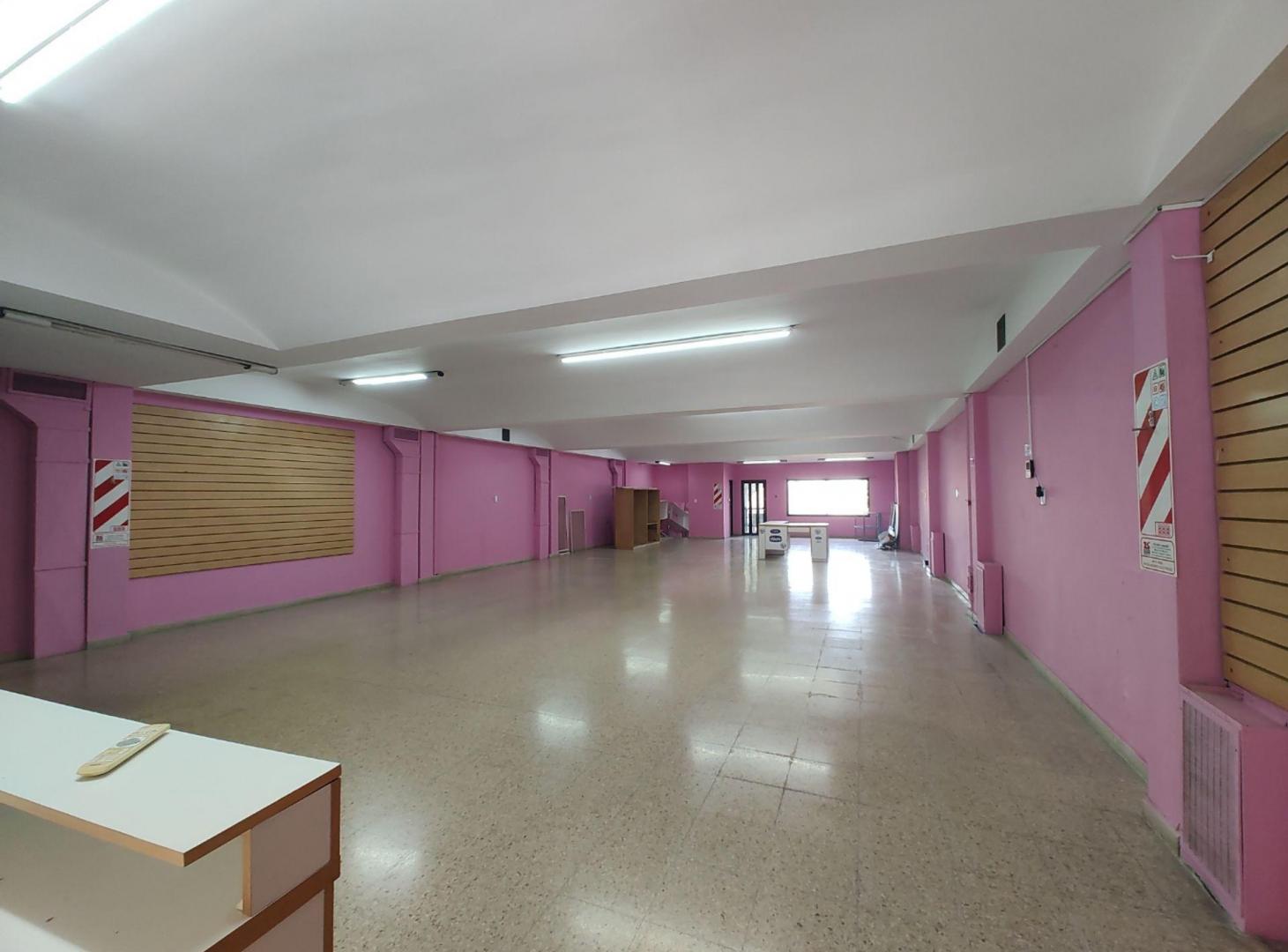 Foto de Alquiler local en centro de Berazategui, imagen 3