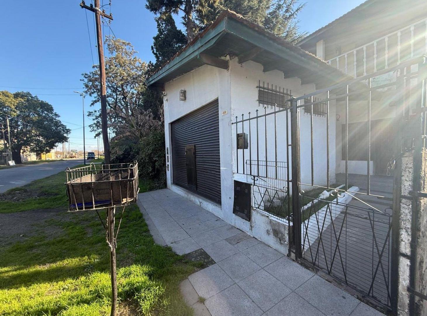 Foto de VENTA DE CASA EN BERAZATEGUI 2 PLANTAS, imagen 1