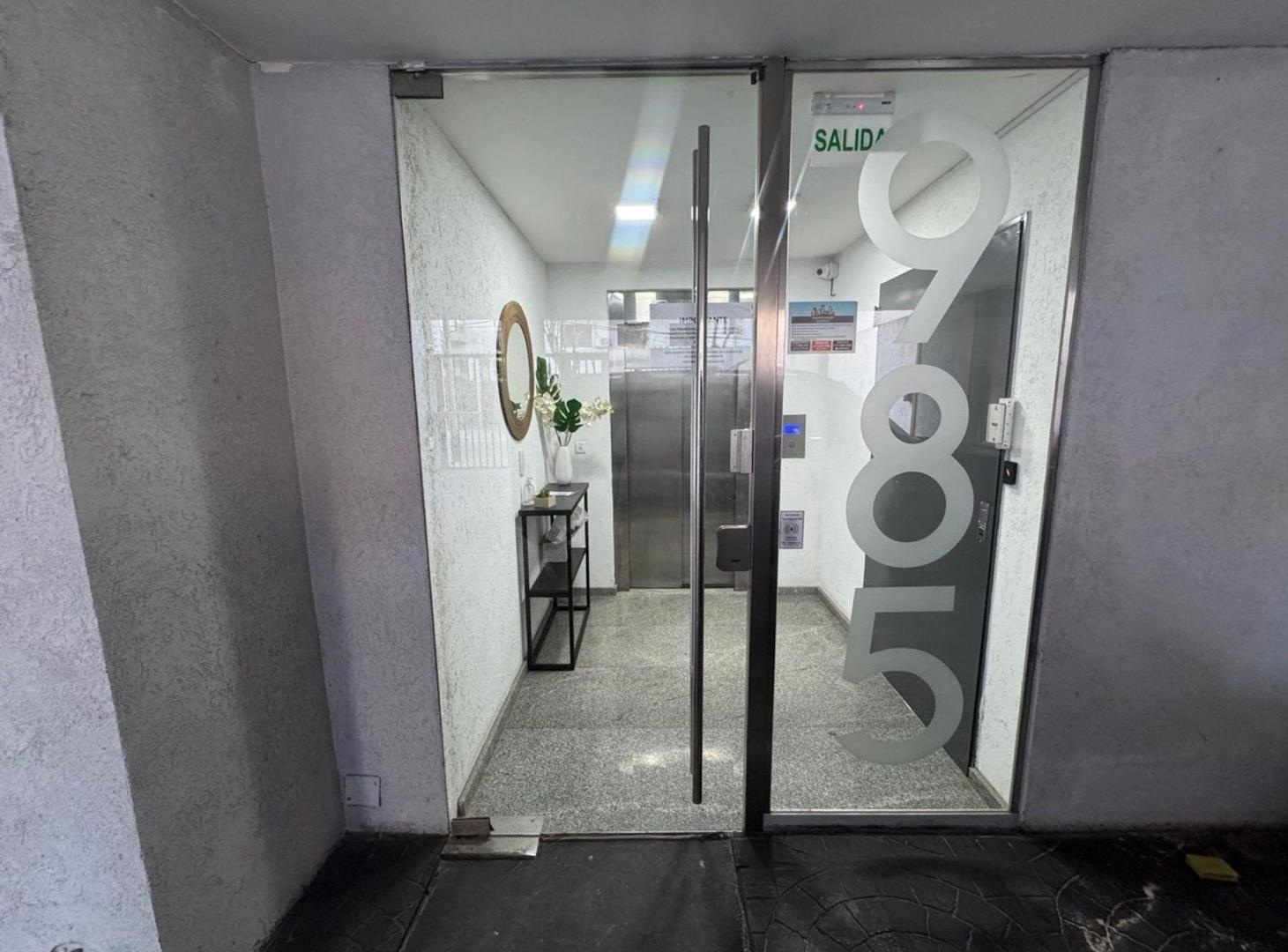 Foto de VENTA DEPARTAMENTO 3 AMBIENTES CON COCHERA QUILMES, imagen 5