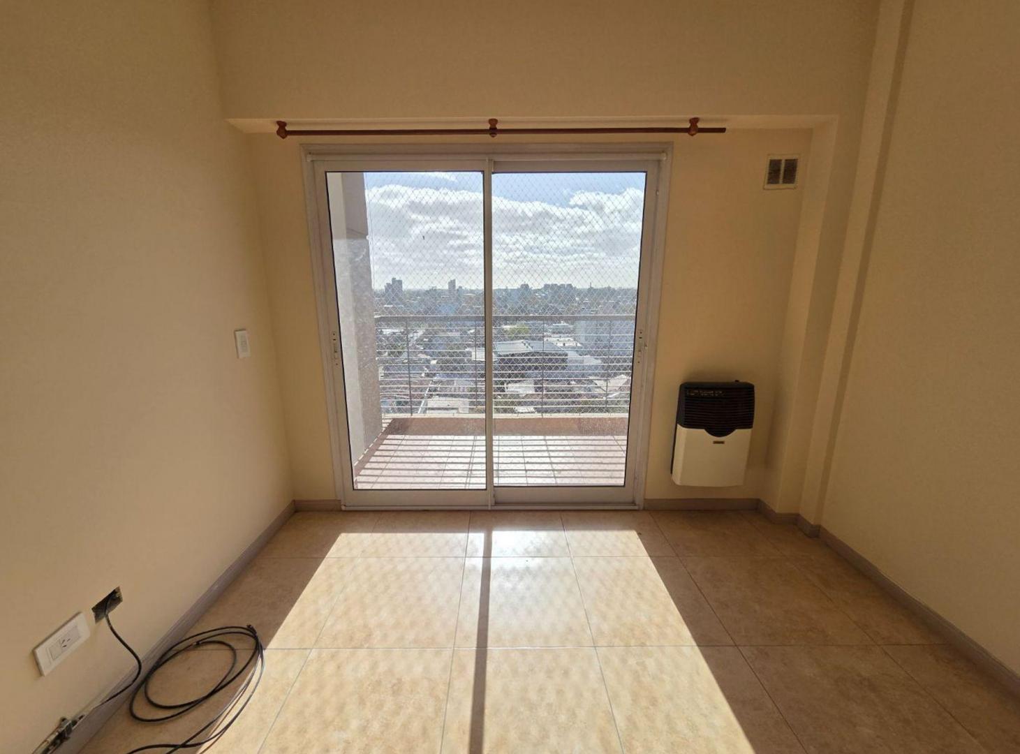 Foto de VENTA DEPARTAMENTO 2 AMB C COCHERA MACONDA, imagen 4