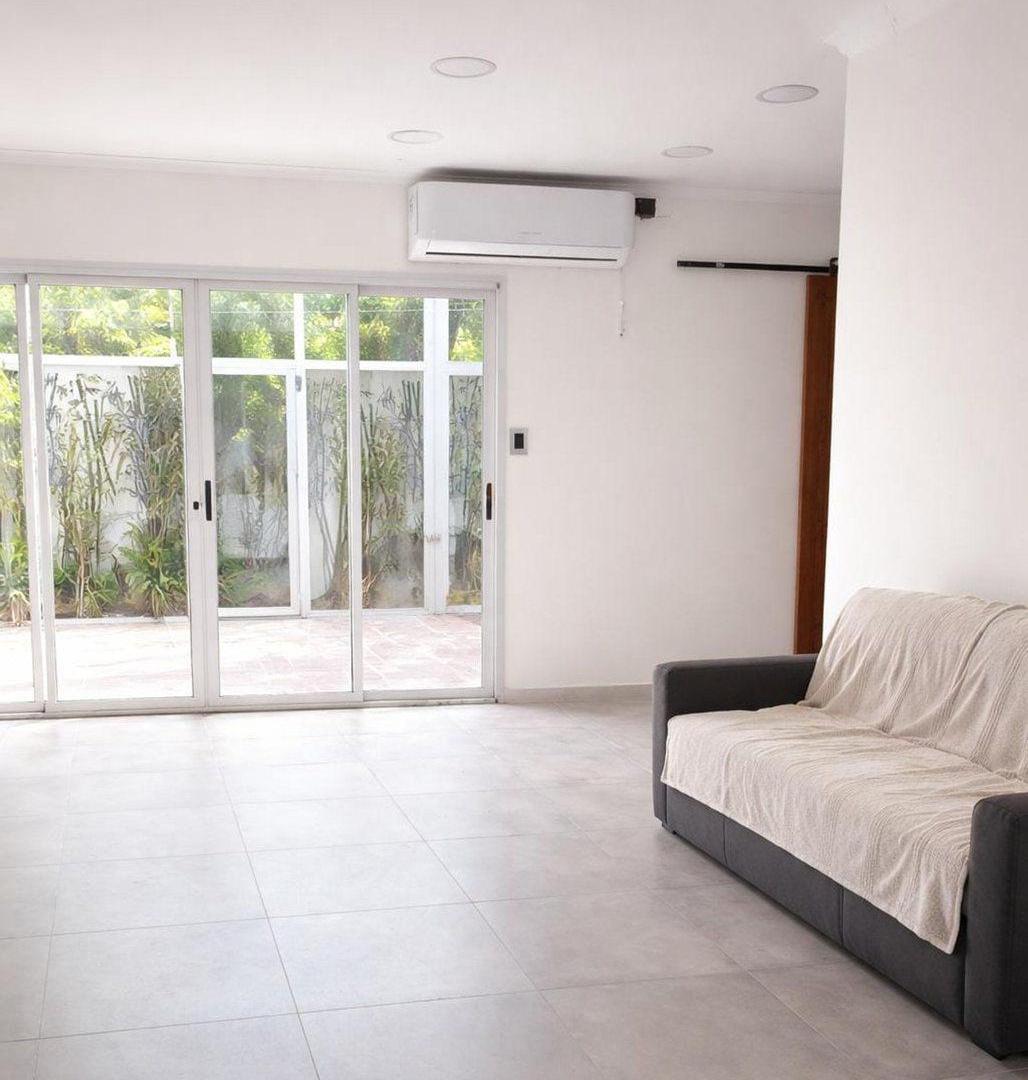Foto de CASA TIPO CHALET EN VENTA, LOMAS DE ZAMORA, imagen 1