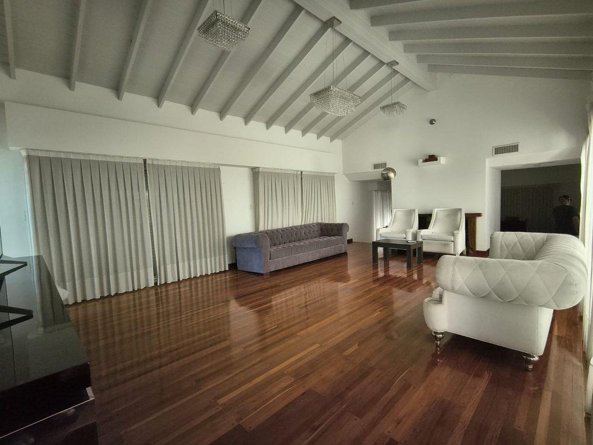 Foto de CASA EN VENTA -POSIBLE APTA BANCO, imagen 4