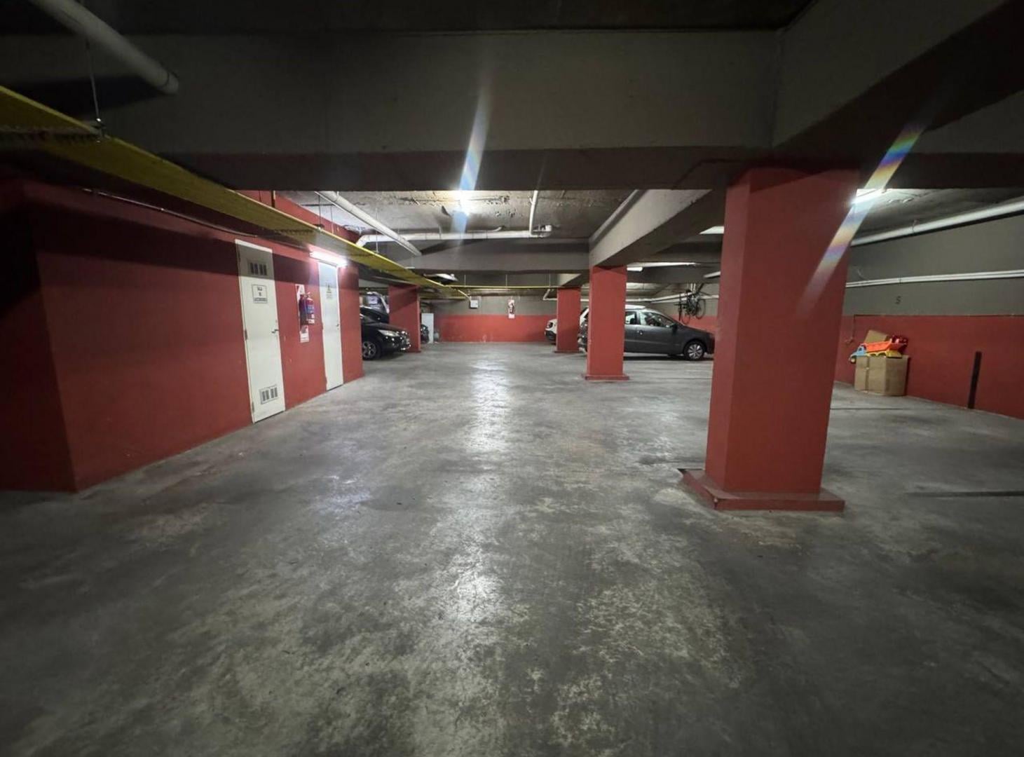 Foto de COCHERA VENTA EXCELENTE UBICACIÓN LOMAS DE ZAMORA, imagen 2
