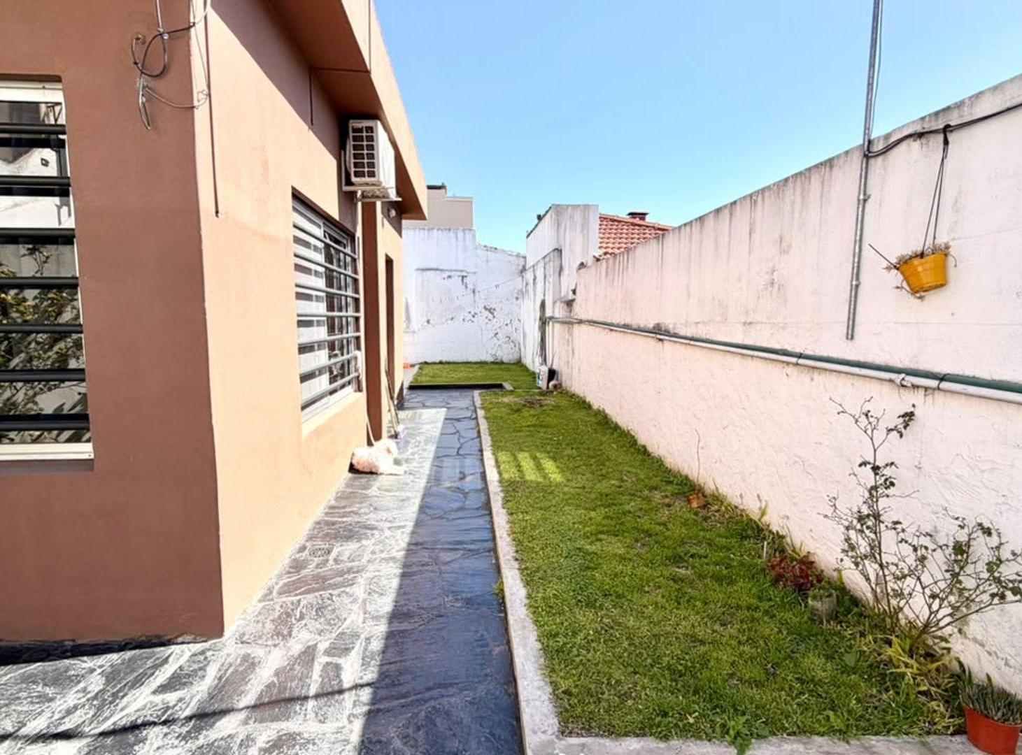 Foto de PH 3 AMBIENTES CON PATIO Y QUINCHO EN BERNAL ESTE, imagen 5