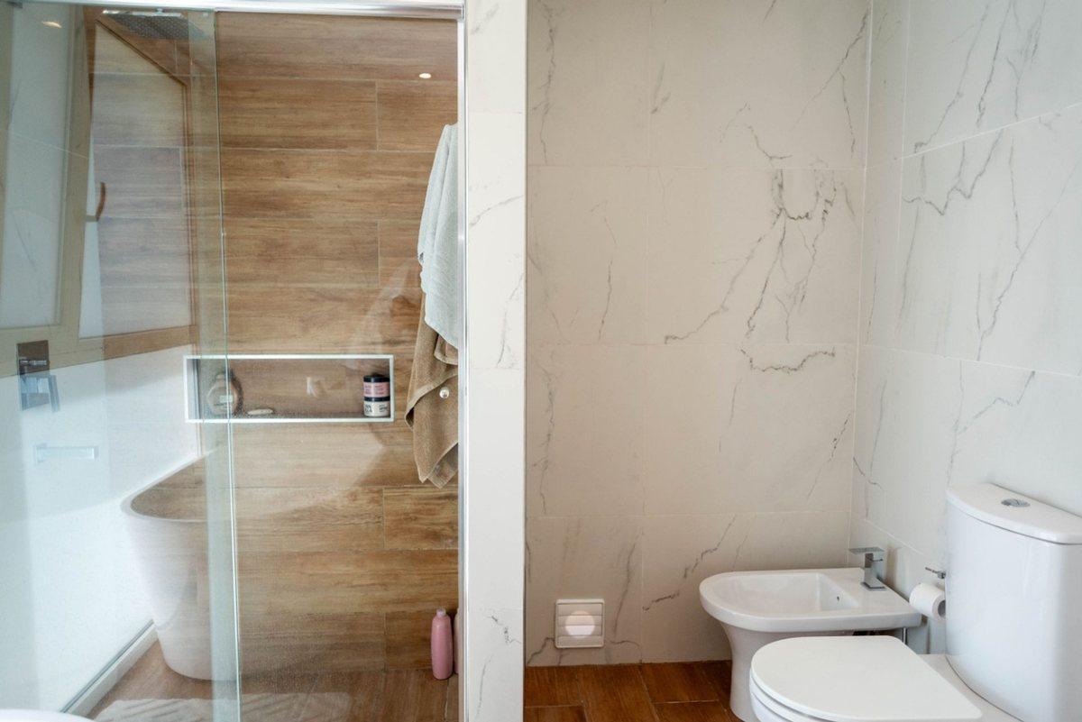 Foto de CASA EN VENTA AREA 60 7 AMB BARRIO LA VICTORIA, imagen 5