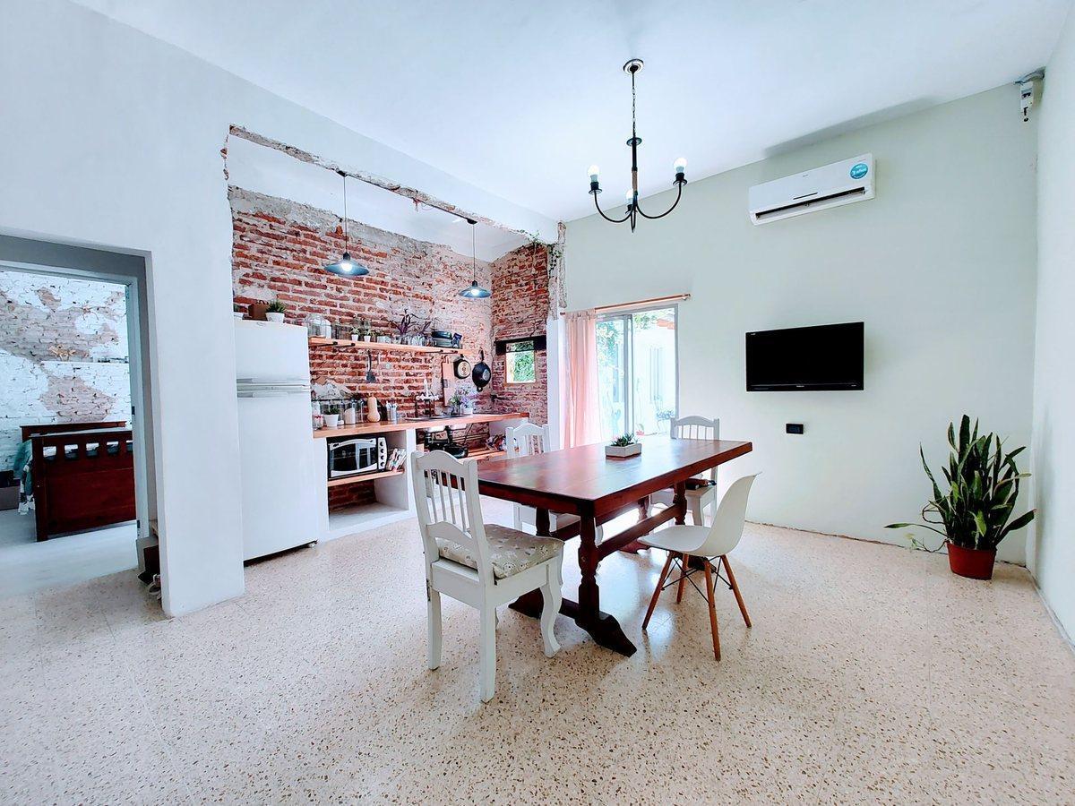 Foto de Venta ph 4 amb Quilmes a refaccionar. PERMUTA, imagen 1