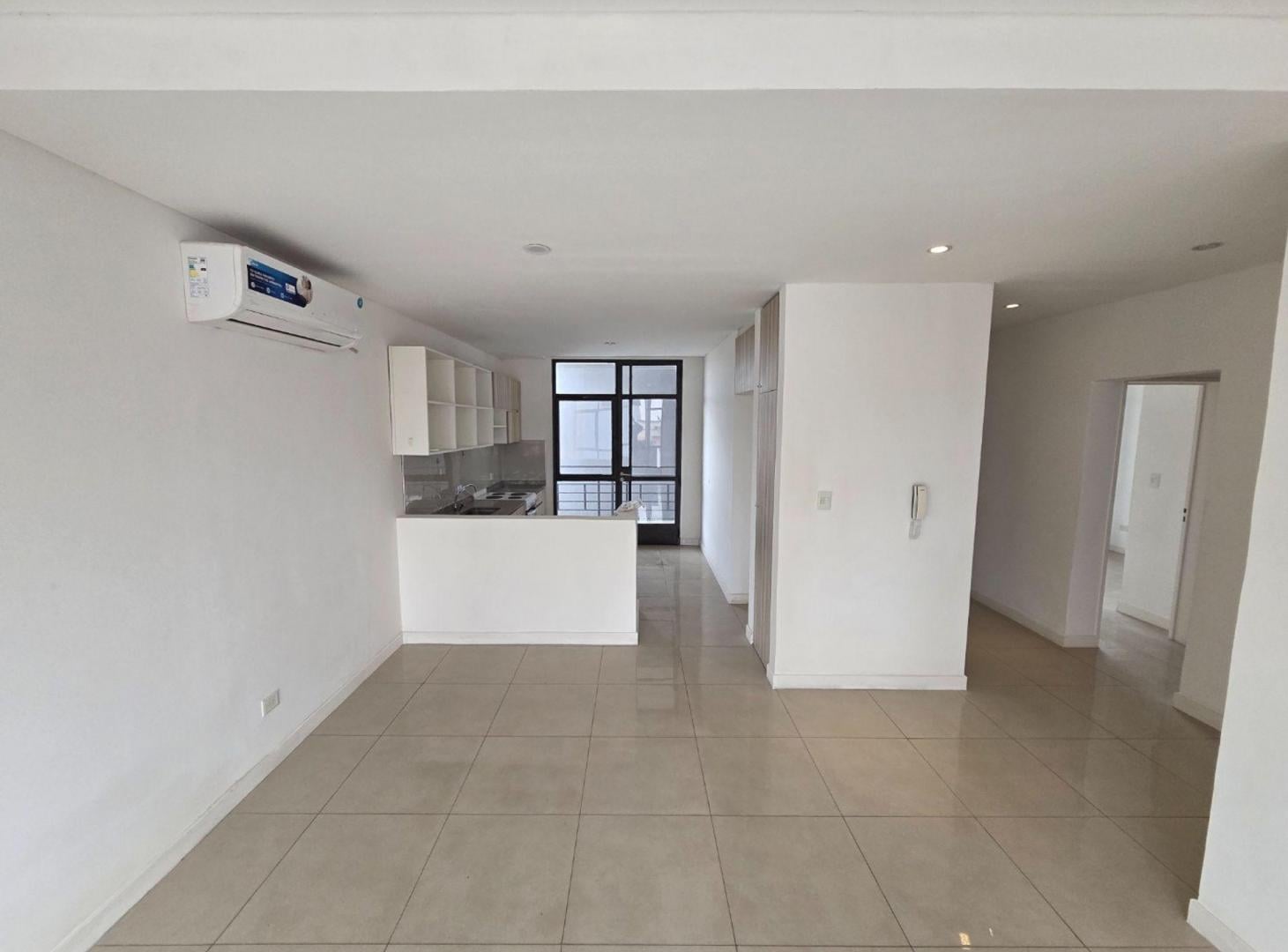 Foto de VENTA DEPARTAMENTO 3 AMB QUILMES CENTRO, imagen 2