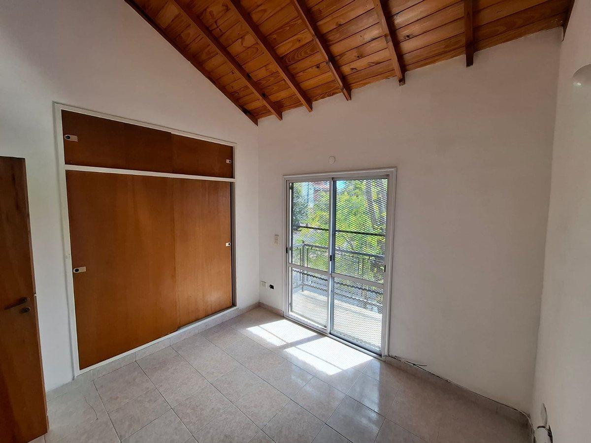Foto de VENTA PH 3 AMBIENTES COCHERA SARANDI AVELLANEDA, imagen 2