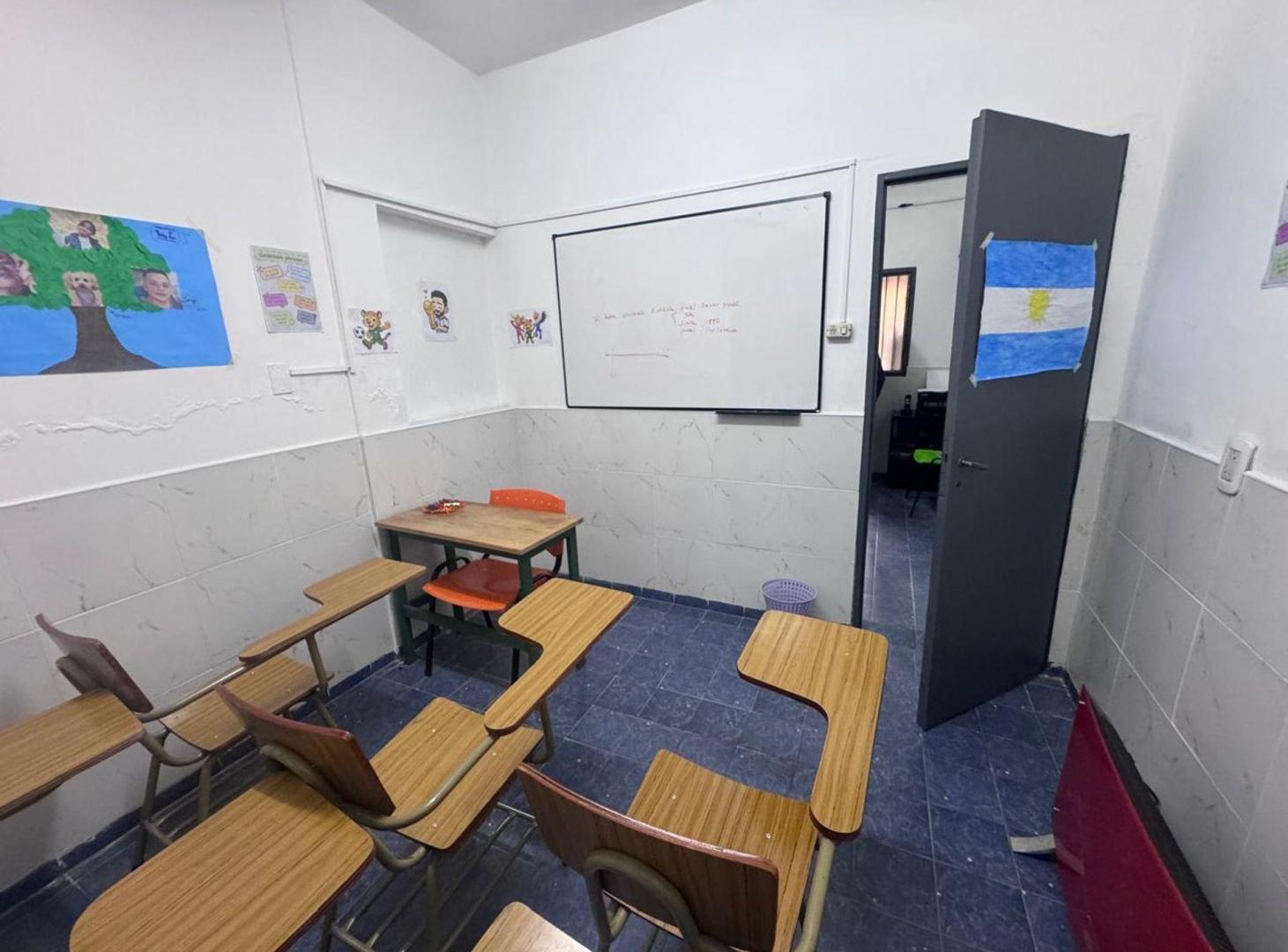 Foto de VENTA – Casa adaptada como Instituto Solano, imagen 2