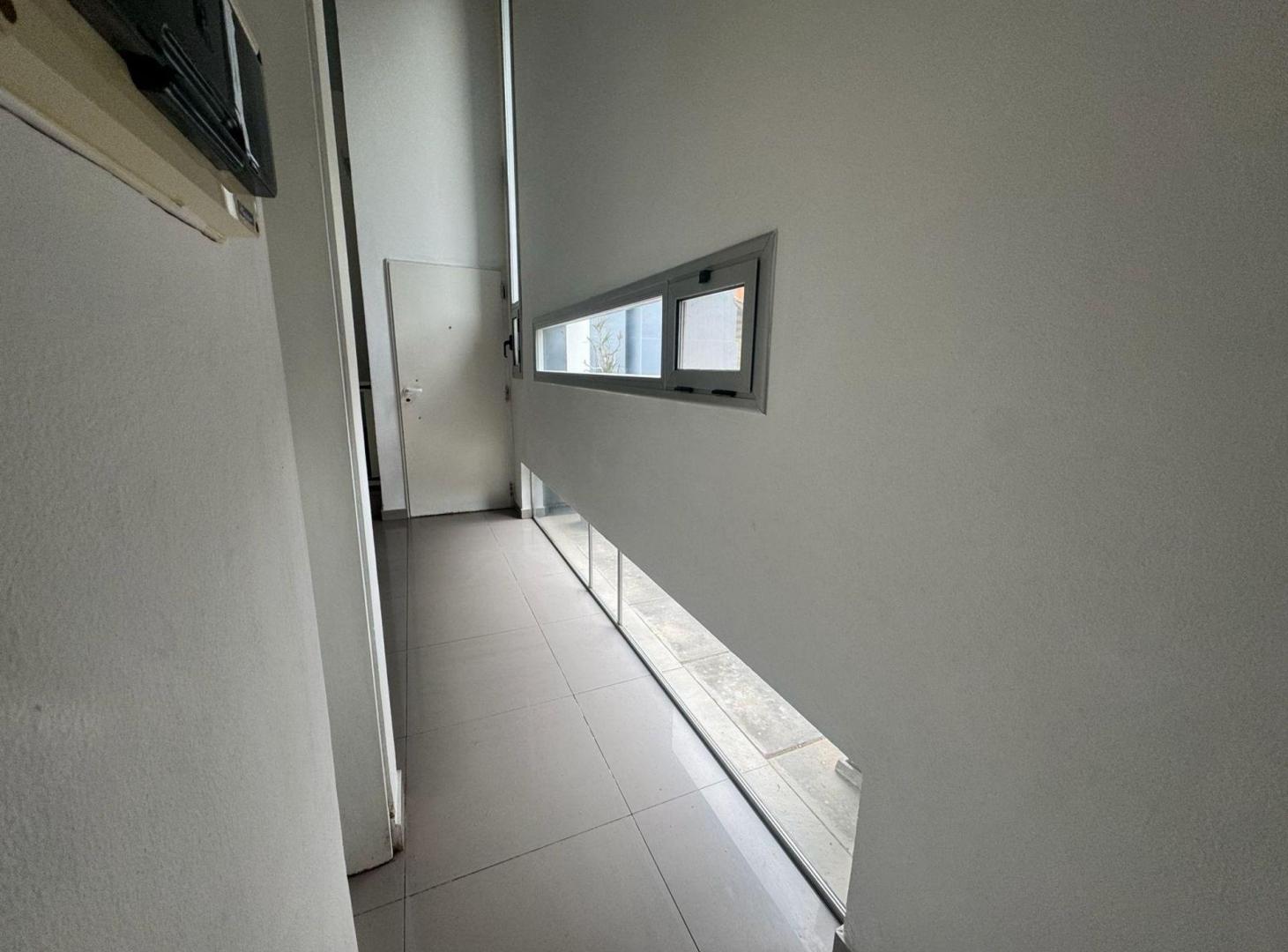 Foto de VENTA CASA 4 AMB CON PILETA EL CARMENCITO, imagen 5