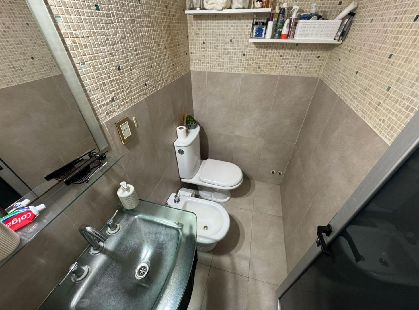 Foto de VENTA CASA 4 AMB CON PILETA EL CARMENCITO, imagen 4