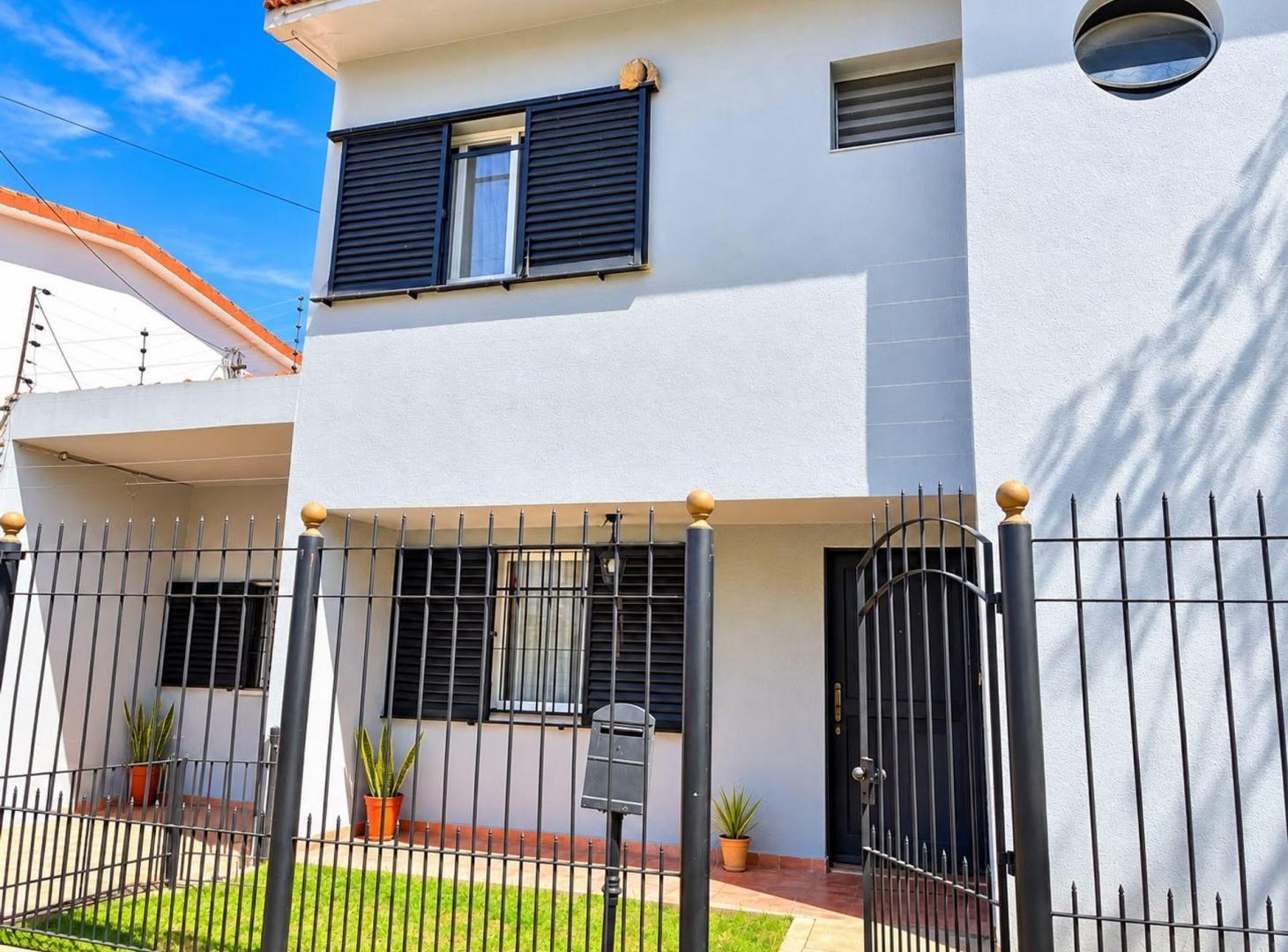 Foto de VENTA PH 4 AMBIENTES CON JARDIN Y GARAGE, imagen 2