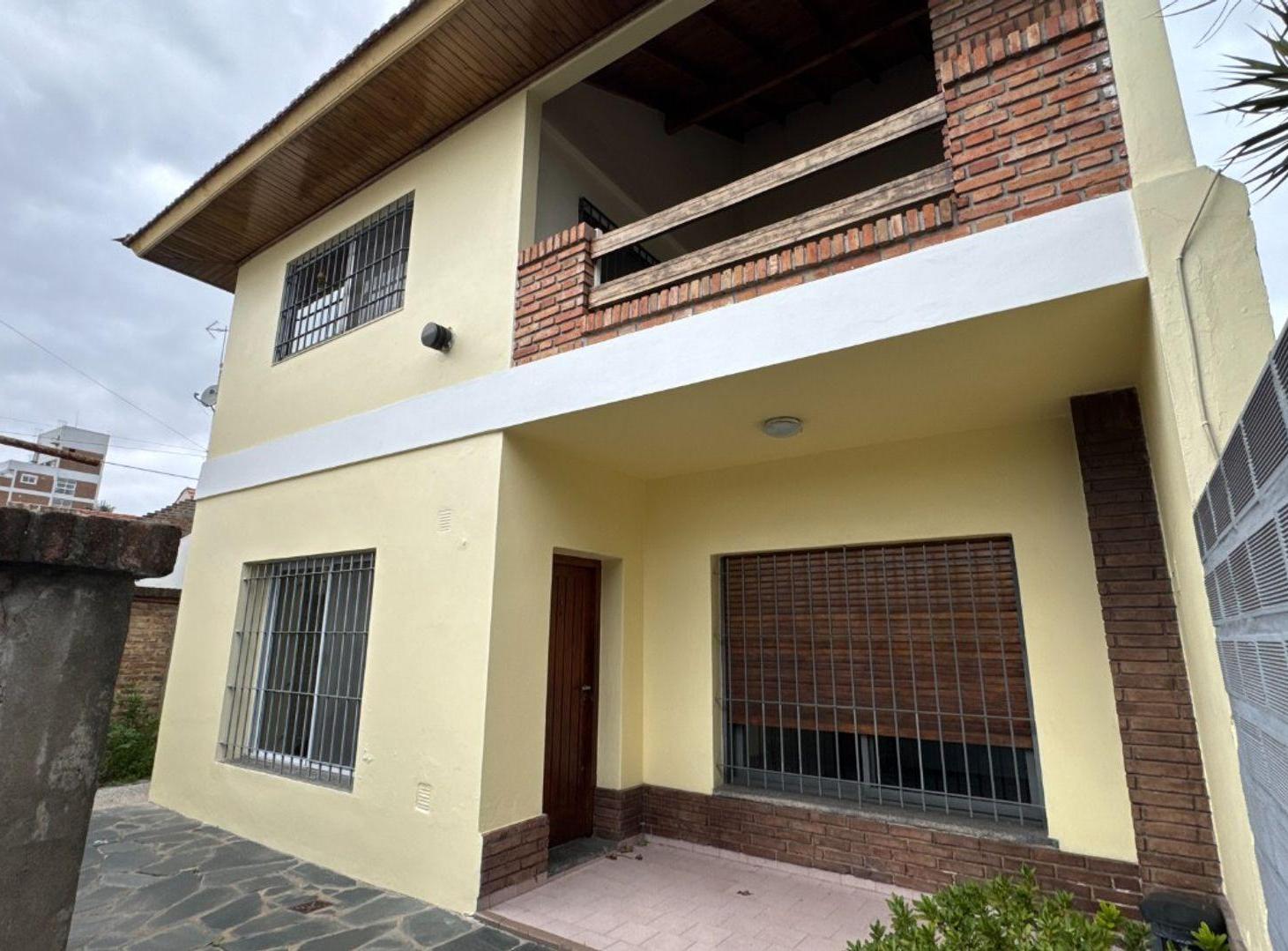 Foto de ALQUILER CASA PH 4 AMBIENTES C/COCHERA, imagen 2