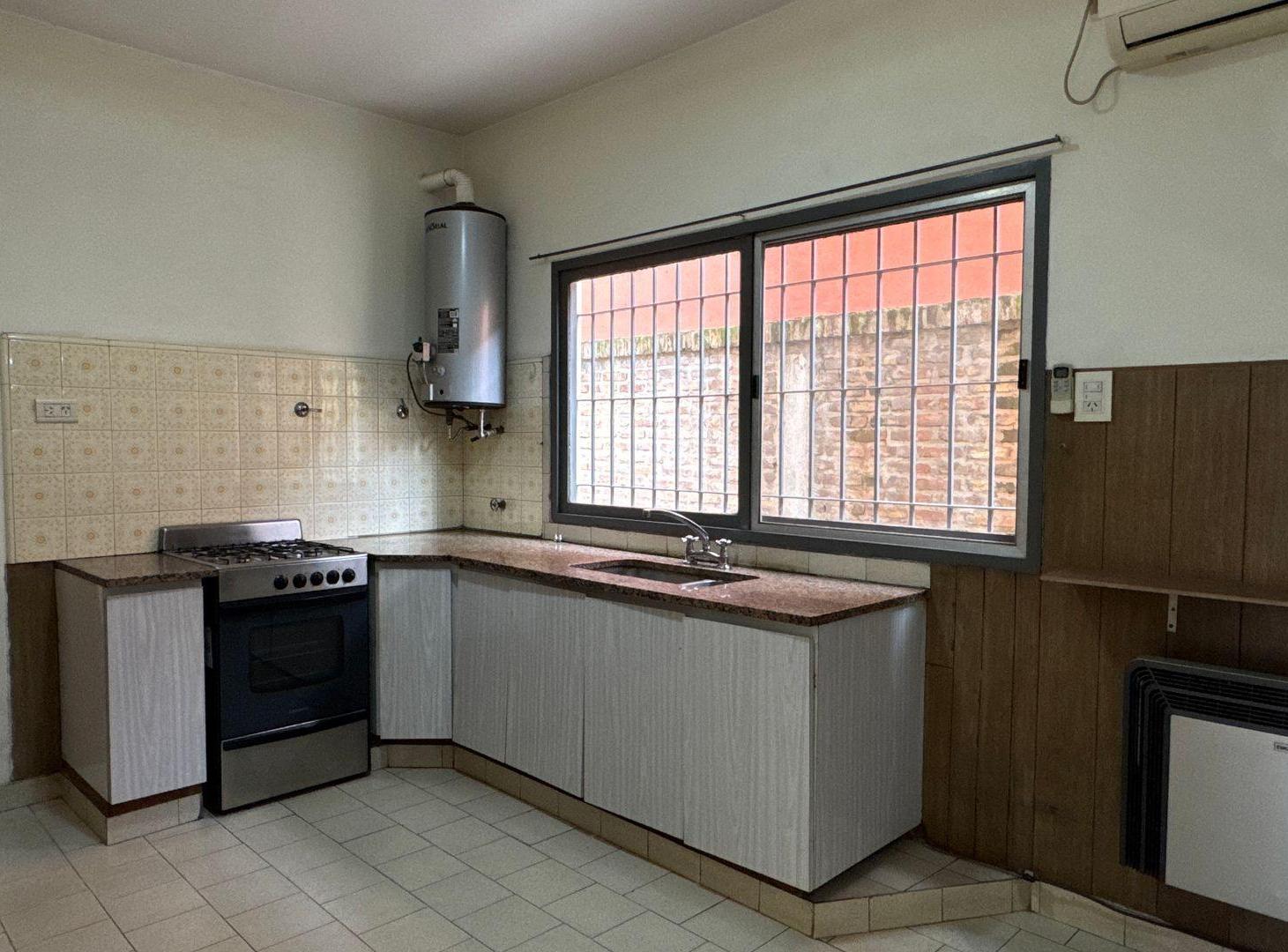 Foto de ALQUILER CASA PH 4 AMBIENTES C/COCHERA, imagen 5
