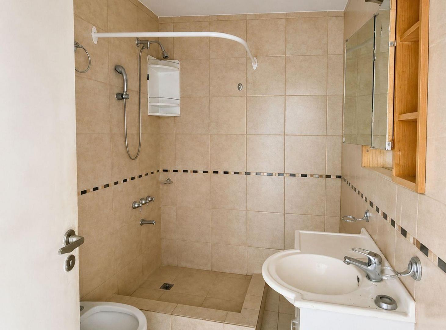 Foto de VENTA DEPARTAMENTO 2 AMB CABALLITO, imagen 5