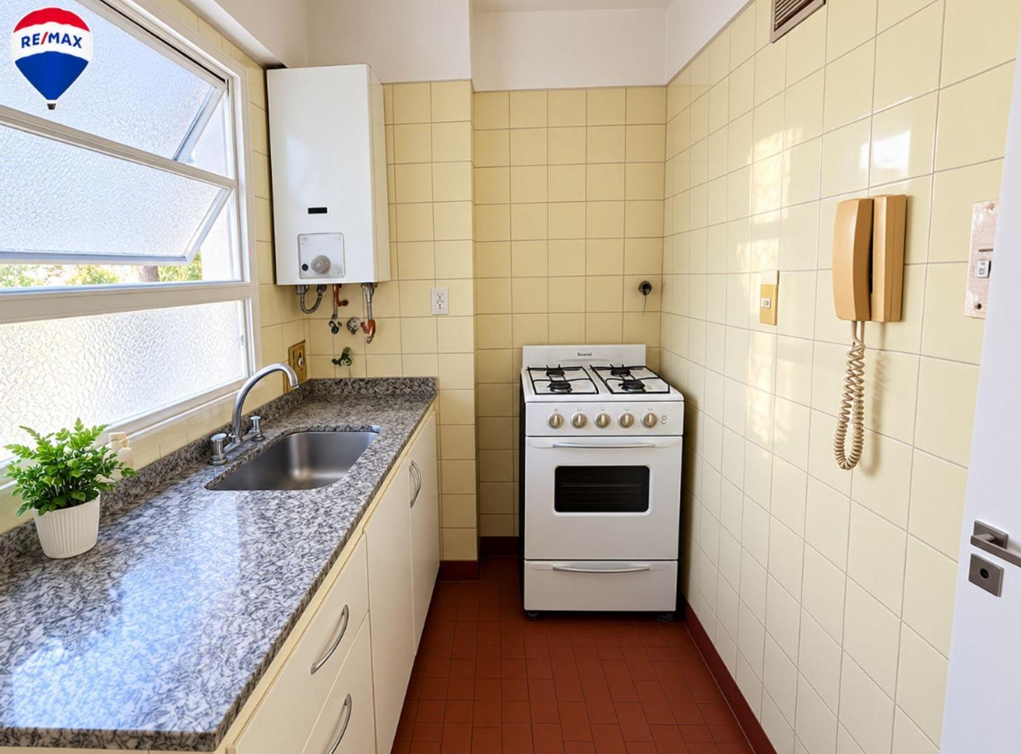Foto de VENTA DEPARTAMENTO 2 AMBIENTES BALVANERA CABA, imagen 1