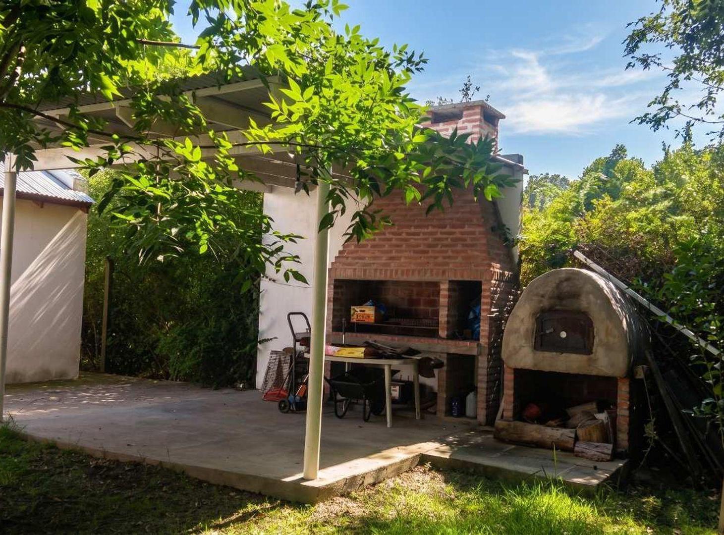 Foto de VENTA CASA QUINTA CON PILETA EL PATO BERAZATEGUI, imagen 3