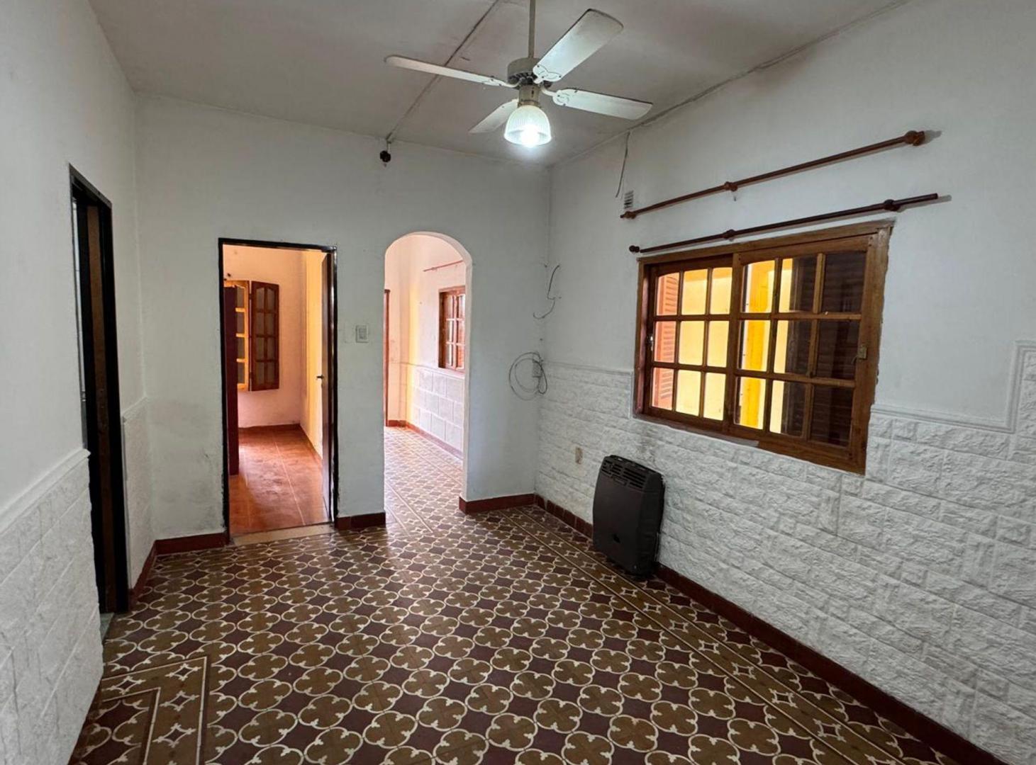 Foto de VENTA CASA 3 AMBIENTES FLORENCIO VARELA, imagen 3