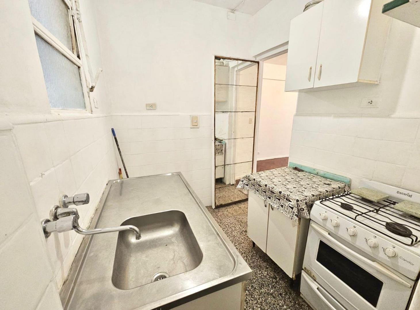 Foto de VENTA DEPARTAMENTO 2 AMBIENTES EN SAN TELMO, imagen 3