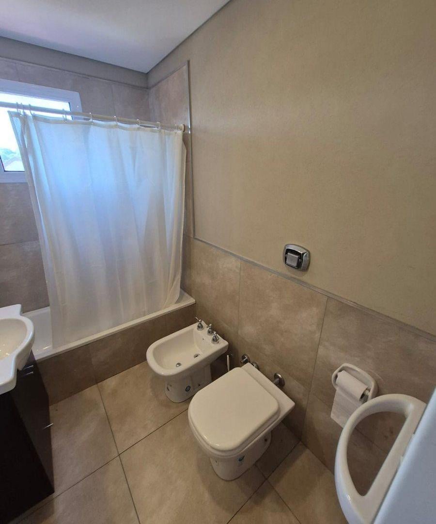 Foto de Venta Monoambiente Bernal Centro con cochera, imagen 3
