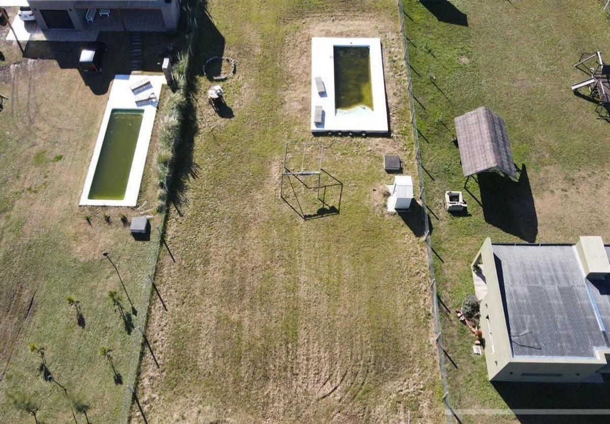 Foto de Venta Terreno con Pileta Barrio Las Calandrias, imagen 3