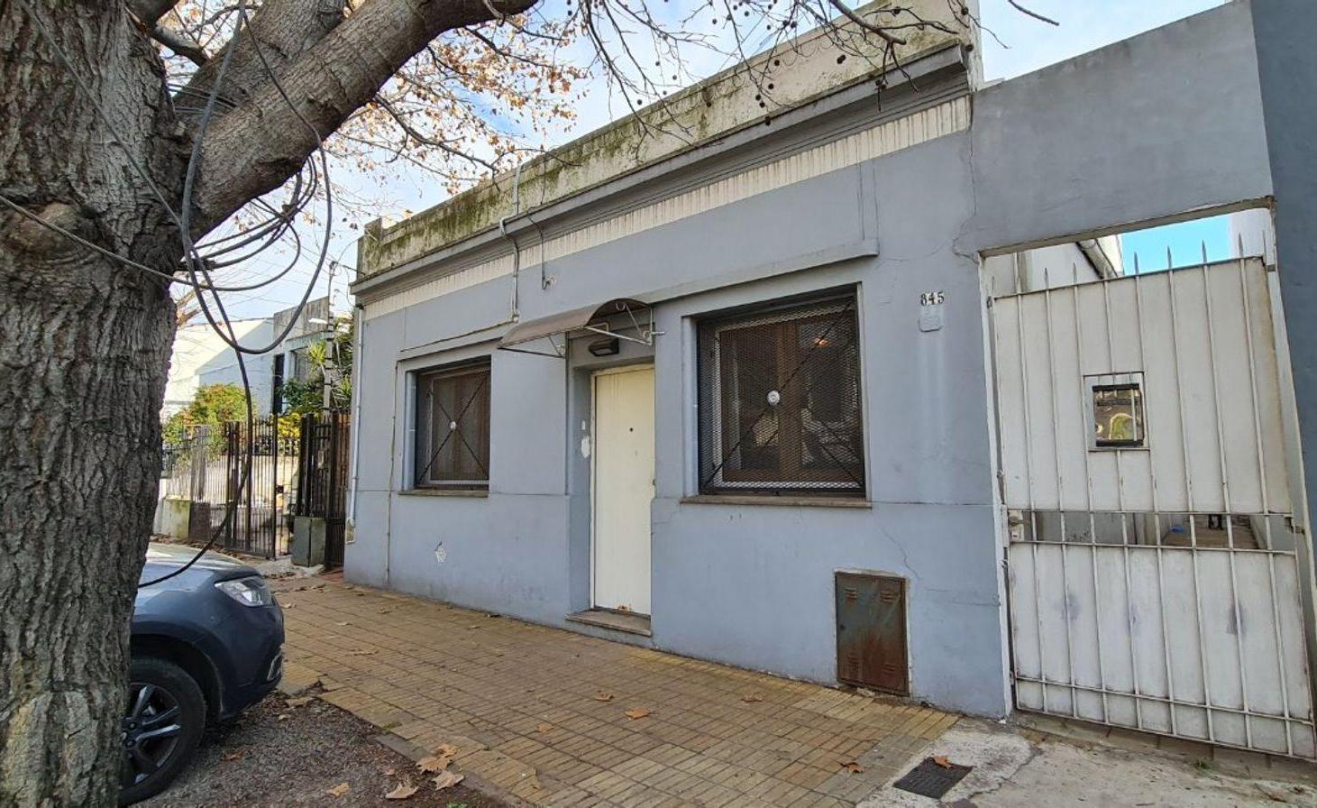 Foto de VENTA CASA 4 AMBIENTES AMPLIO FONDO QUILMES CENTRO, imagen 3