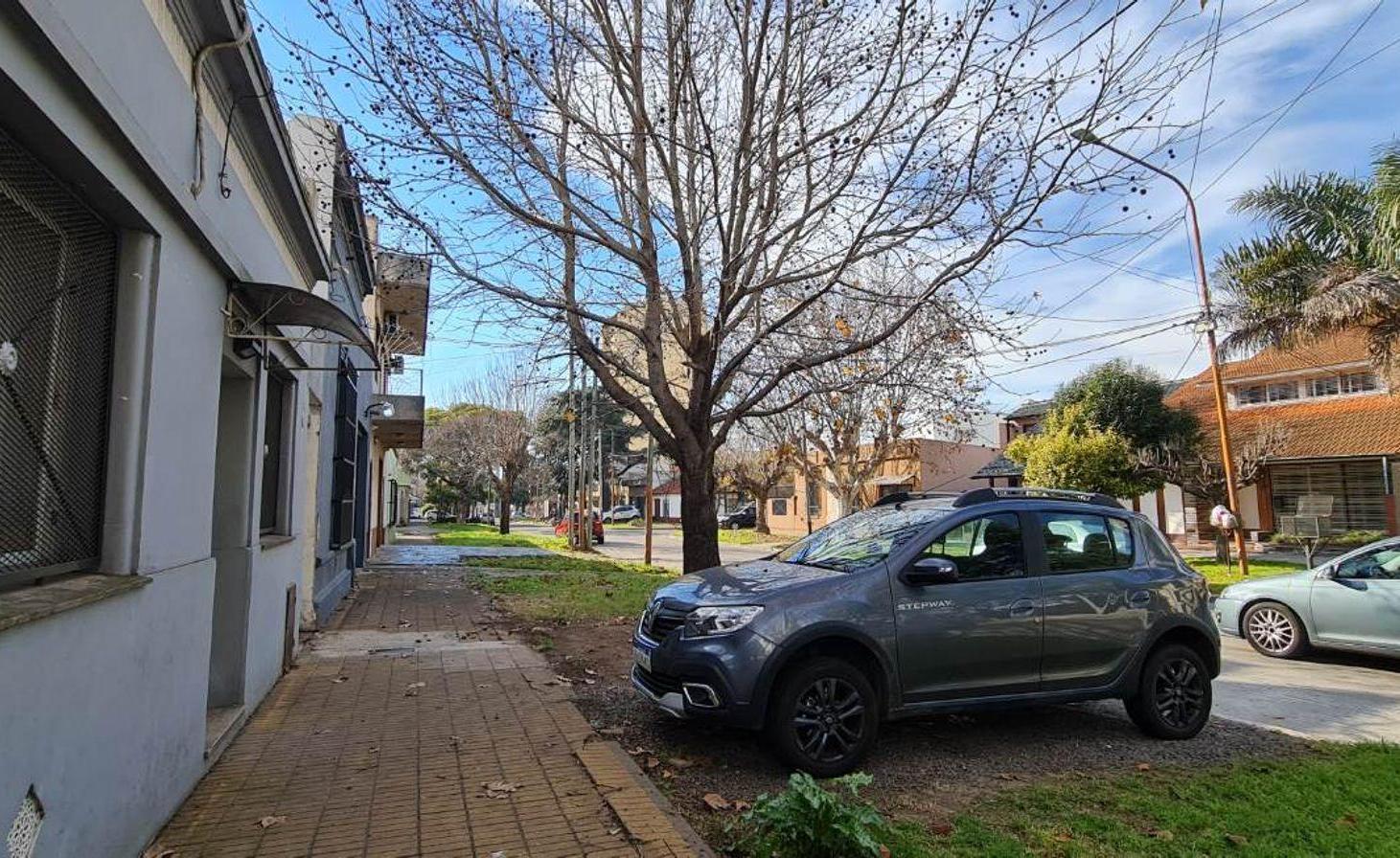 Foto de VENTA CASA 4 AMBIENTES AMPLIO FONDO QUILMES CENTRO, imagen 5