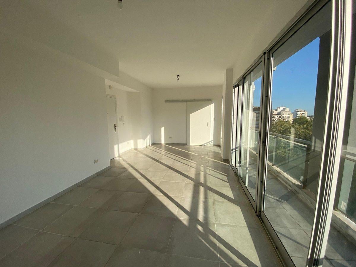 Foto de Monoambiente oficina en venta con cochera Quilmes, imagen 3