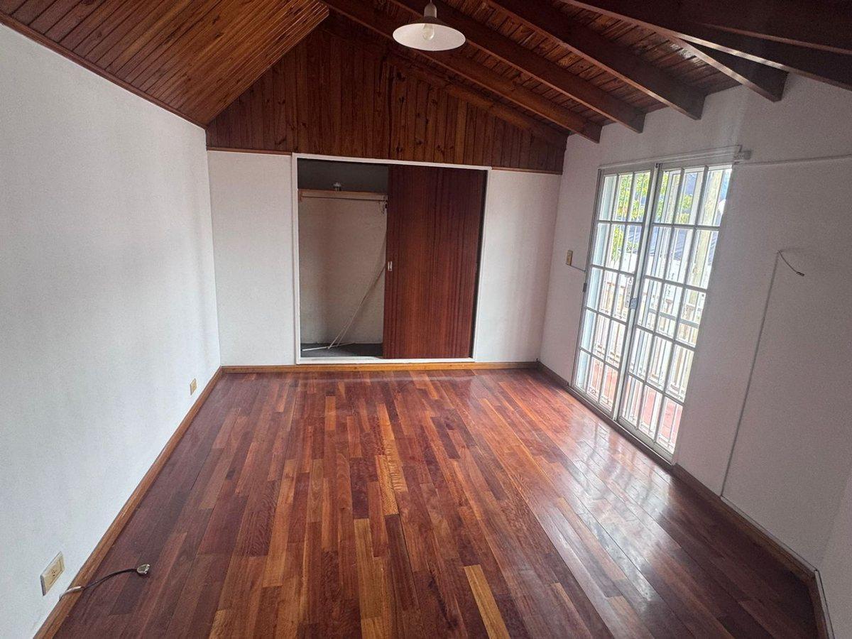 Foto de Casa en venta Dúplex 3 ambientes Quilmes, imagen 2