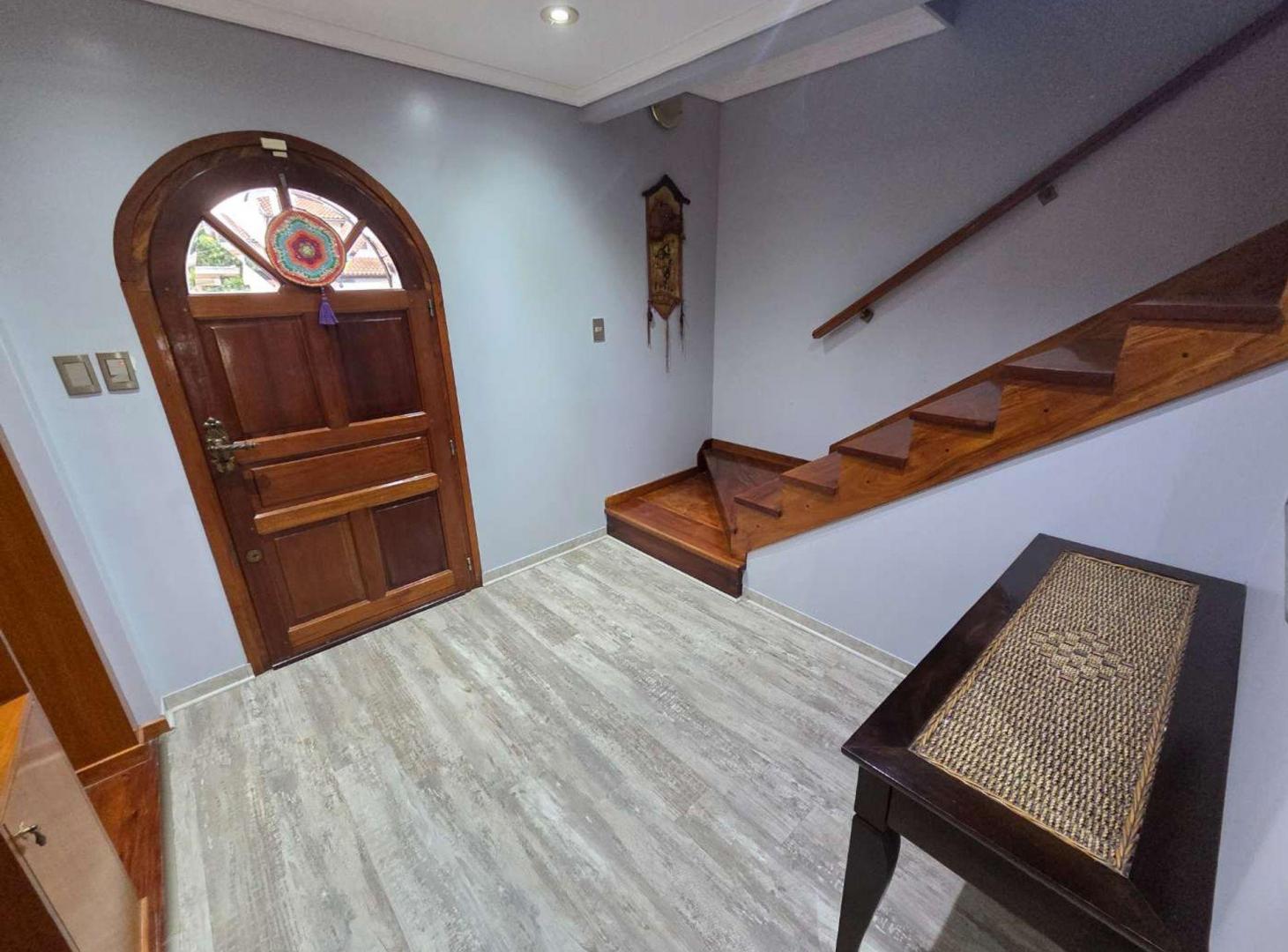 Foto de VENTA CASA 4 AMBIENTES C COCHERA Y JARDIN QUILMES, imagen 5