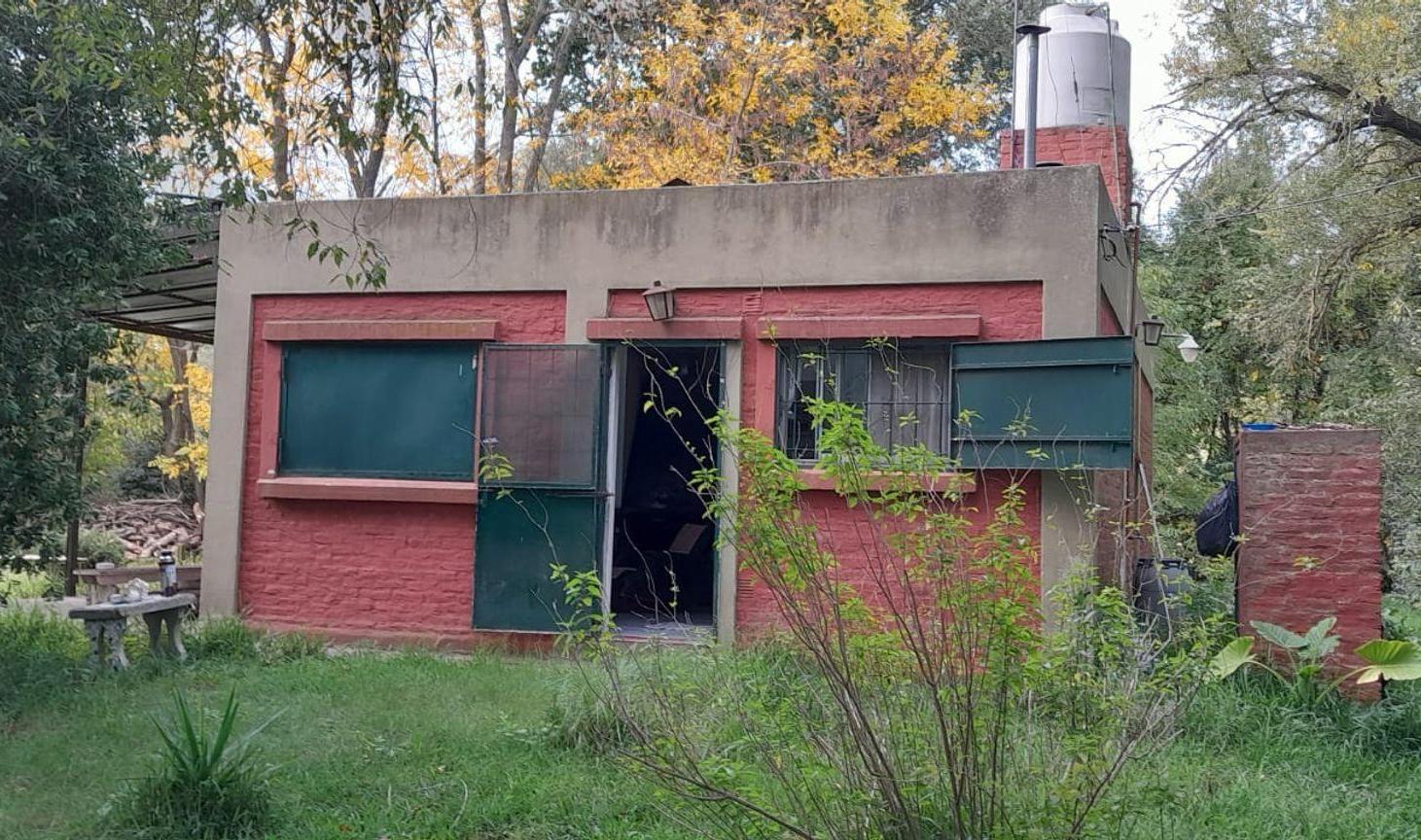 Foto de VENTA DOS LOTES con CASA. FLORENCIO VARELA., imagen 2