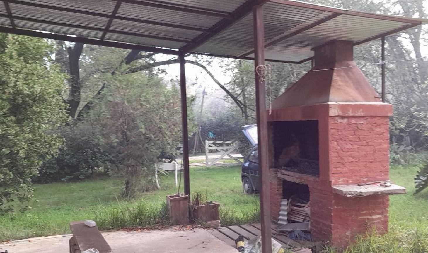 Foto de VENTA DOS LOTES con CASA. FLORENCIO VARELA., imagen 1