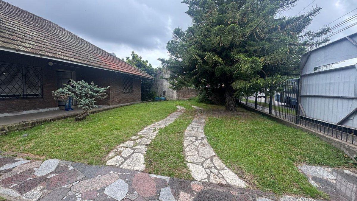 Foto de CASA EN VENTA A REFACCIONAR CRUCE DE VARELA, imagen 2