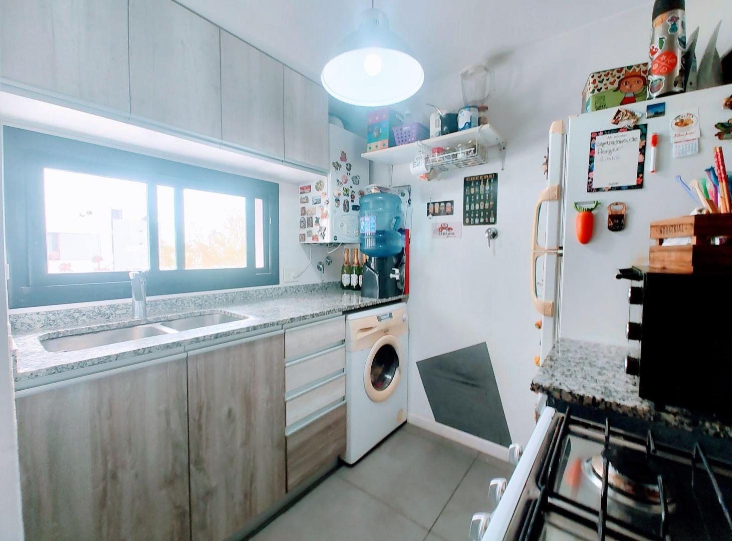 Foto de Venta departamento 3 amb con cochera en Bernal, imagen 4