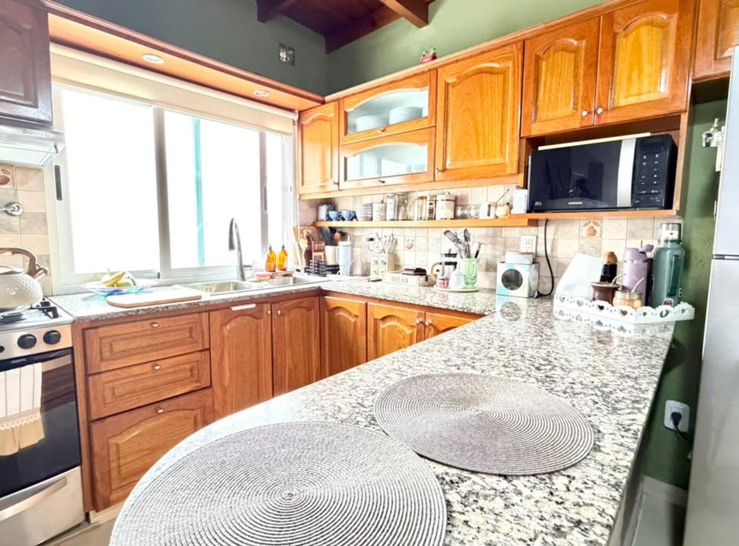 Foto de VENTA PH 4 AMBIENTES CON BALCON EN BERAZATEGUI, imagen 3