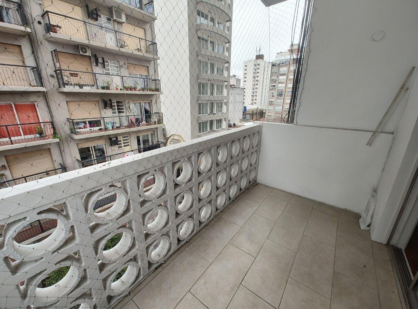 Foto de Se alquila depto 4 ambientes en Quilmes Centro, imagen 1