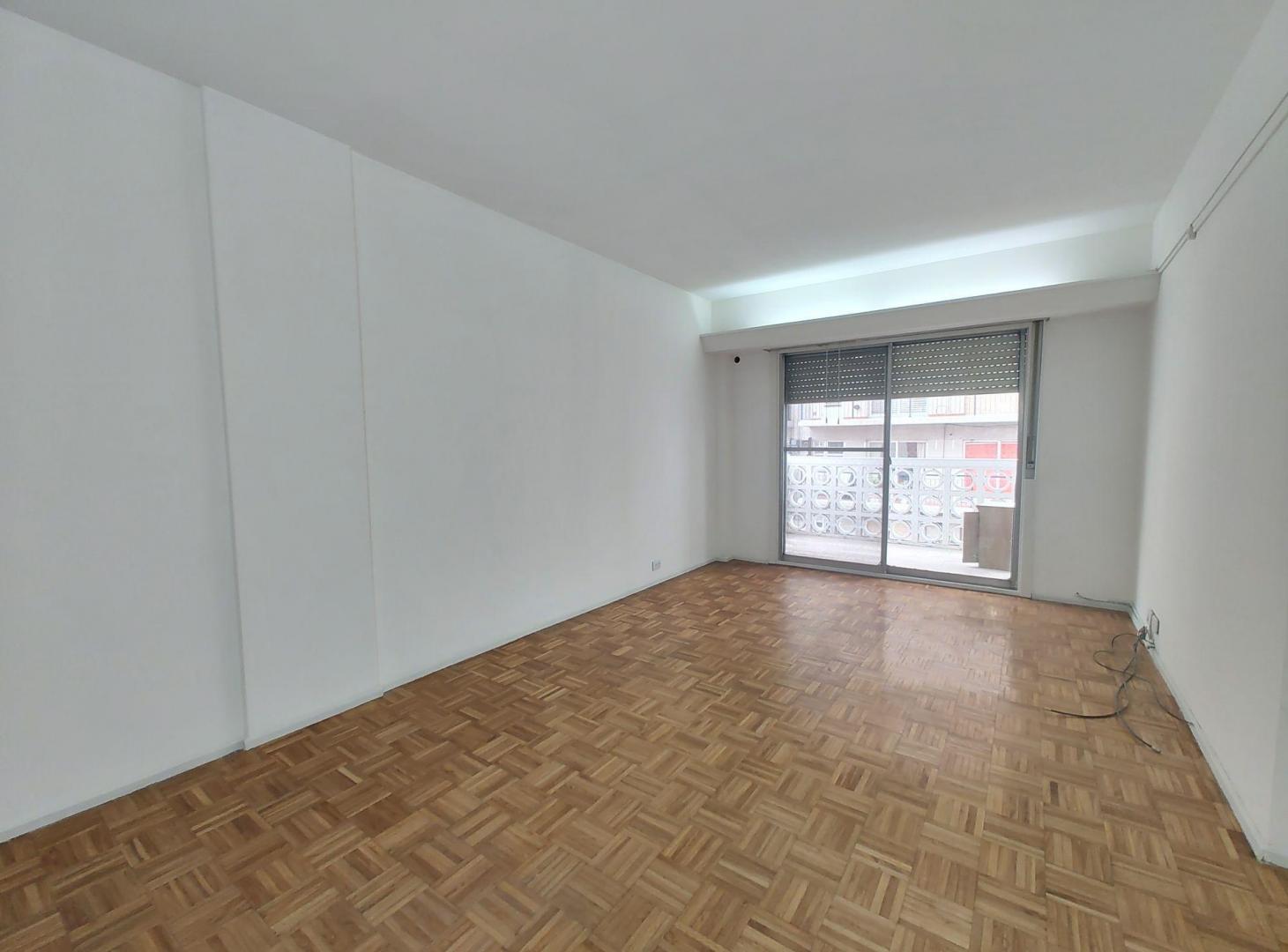 Foto de Se alquila depto 4 ambientes en Quilmes Centro, imagen 2