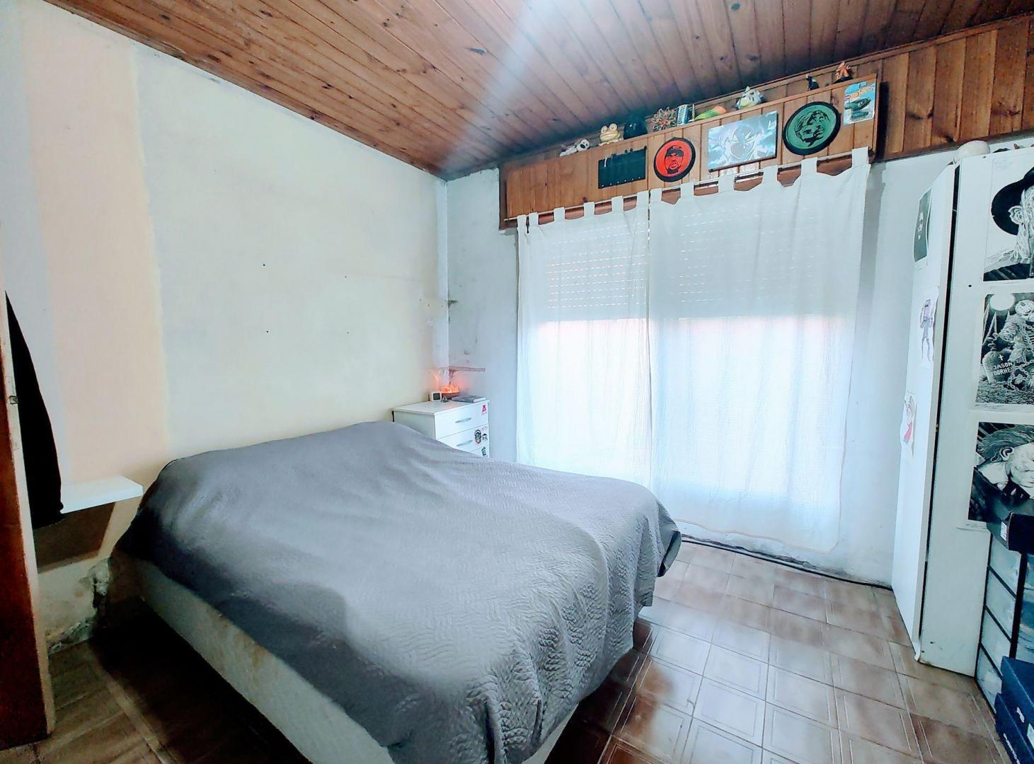 Foto de Venta casa 3 amb c/ patio en Quilmes Oeste PERMUTA, imagen 5