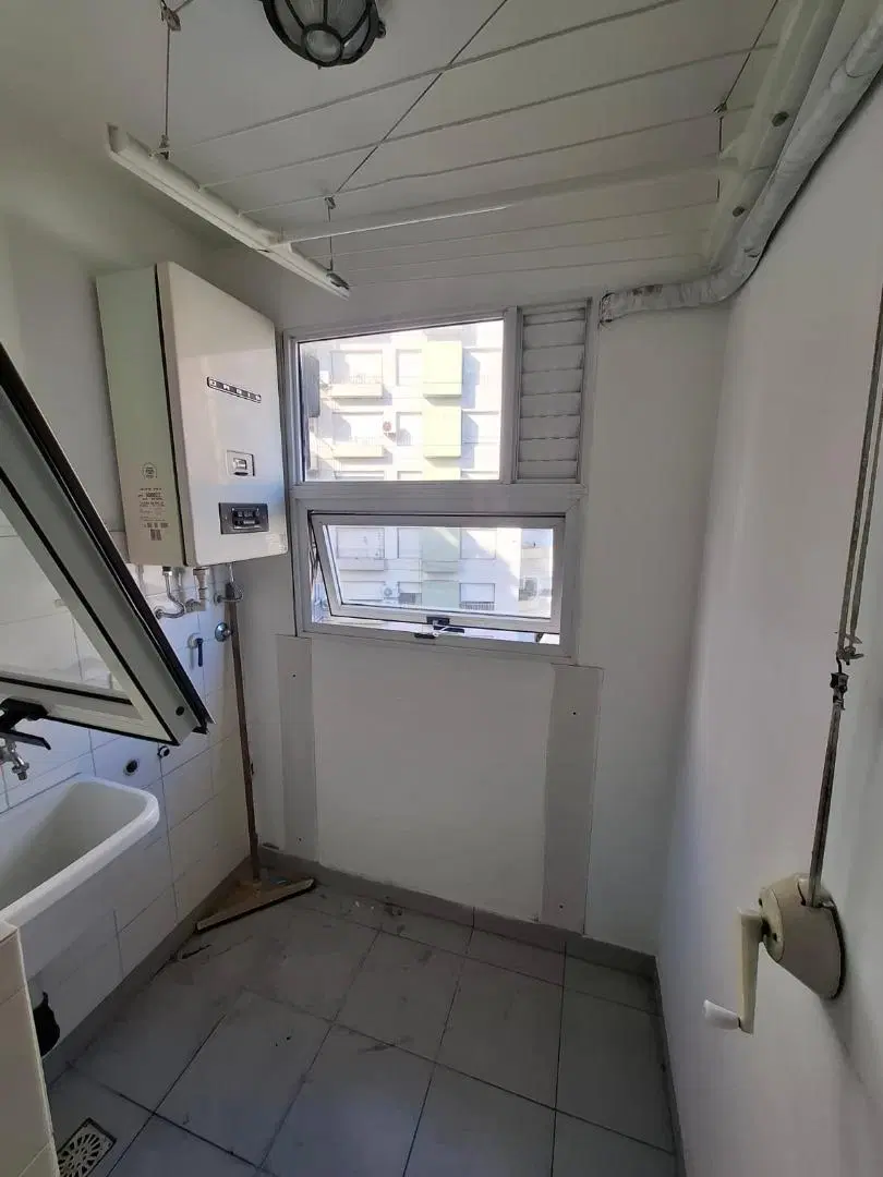 Excelente departamento de 2 ambientes con cochera 3
