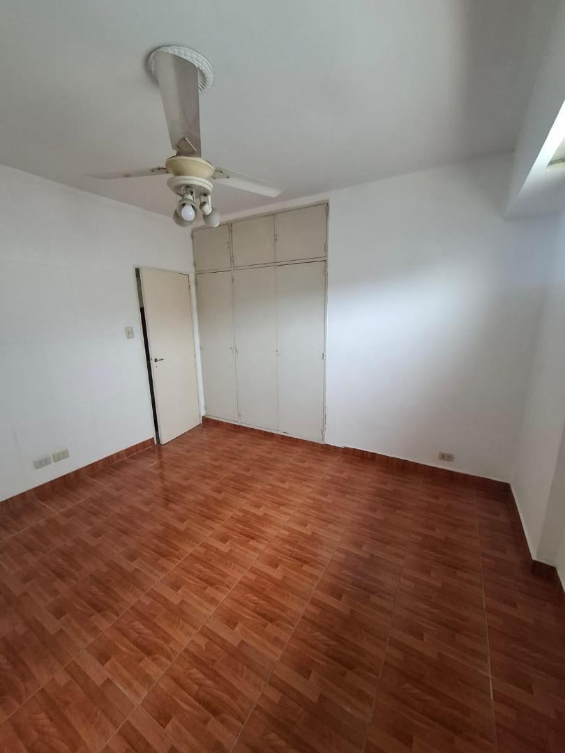 Foto de Departamento 3 ambientes con balcón por escalera, imagen 3