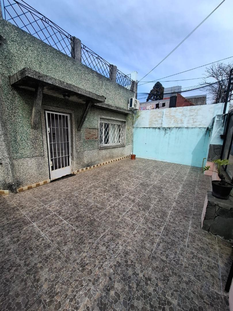 Foto de CASA 3 AMBIENTES CON COCHERA CUBIERTA, PATIO Y TERRAZA, imagen 1