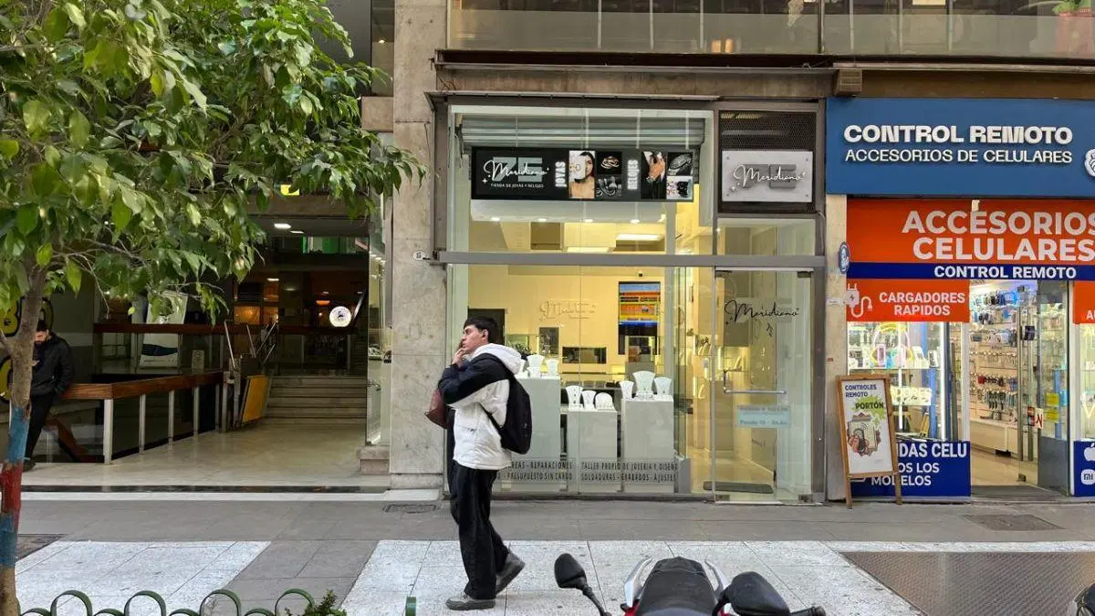 LOCAL COMERCIAL EN ALQUILER - MICROCENTRO 2