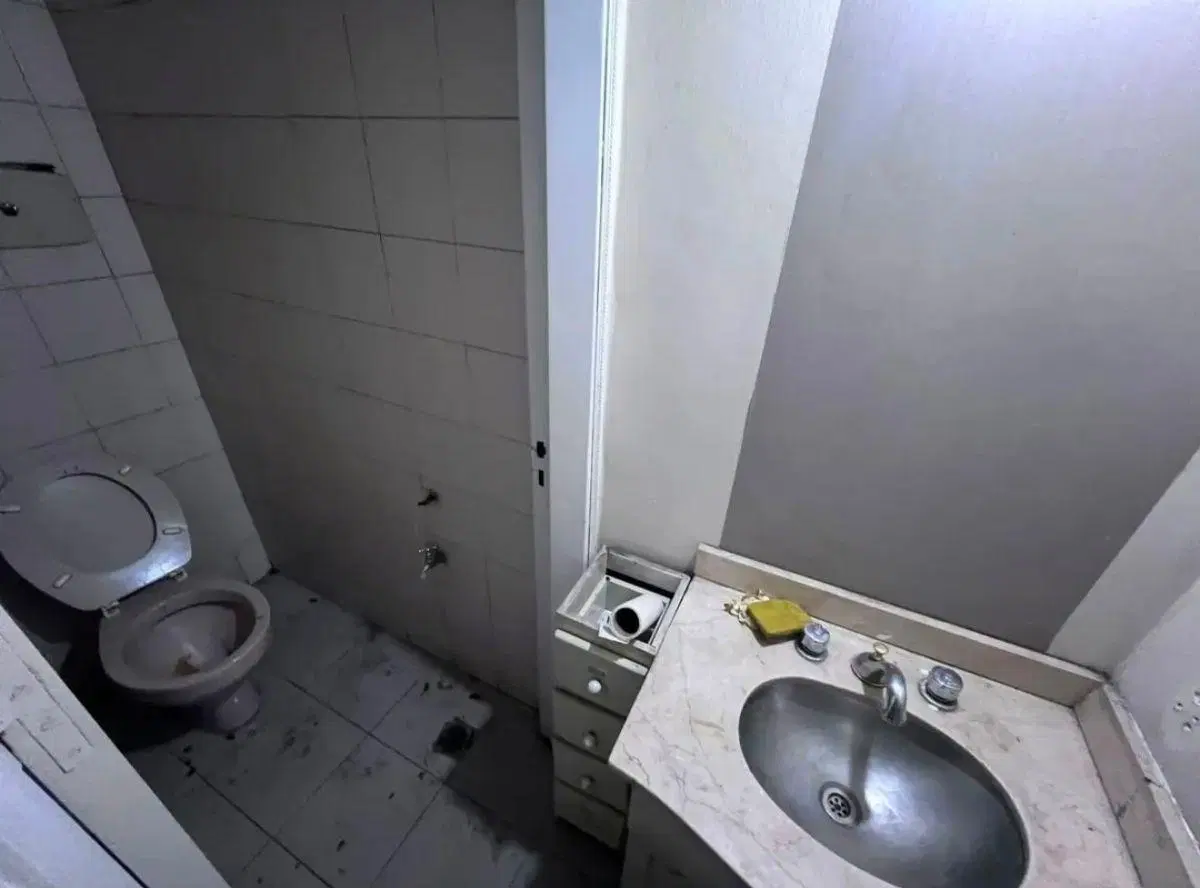 Local Comercial en Venta | Inversión Estratégica en el Corazón de Recoleta 5